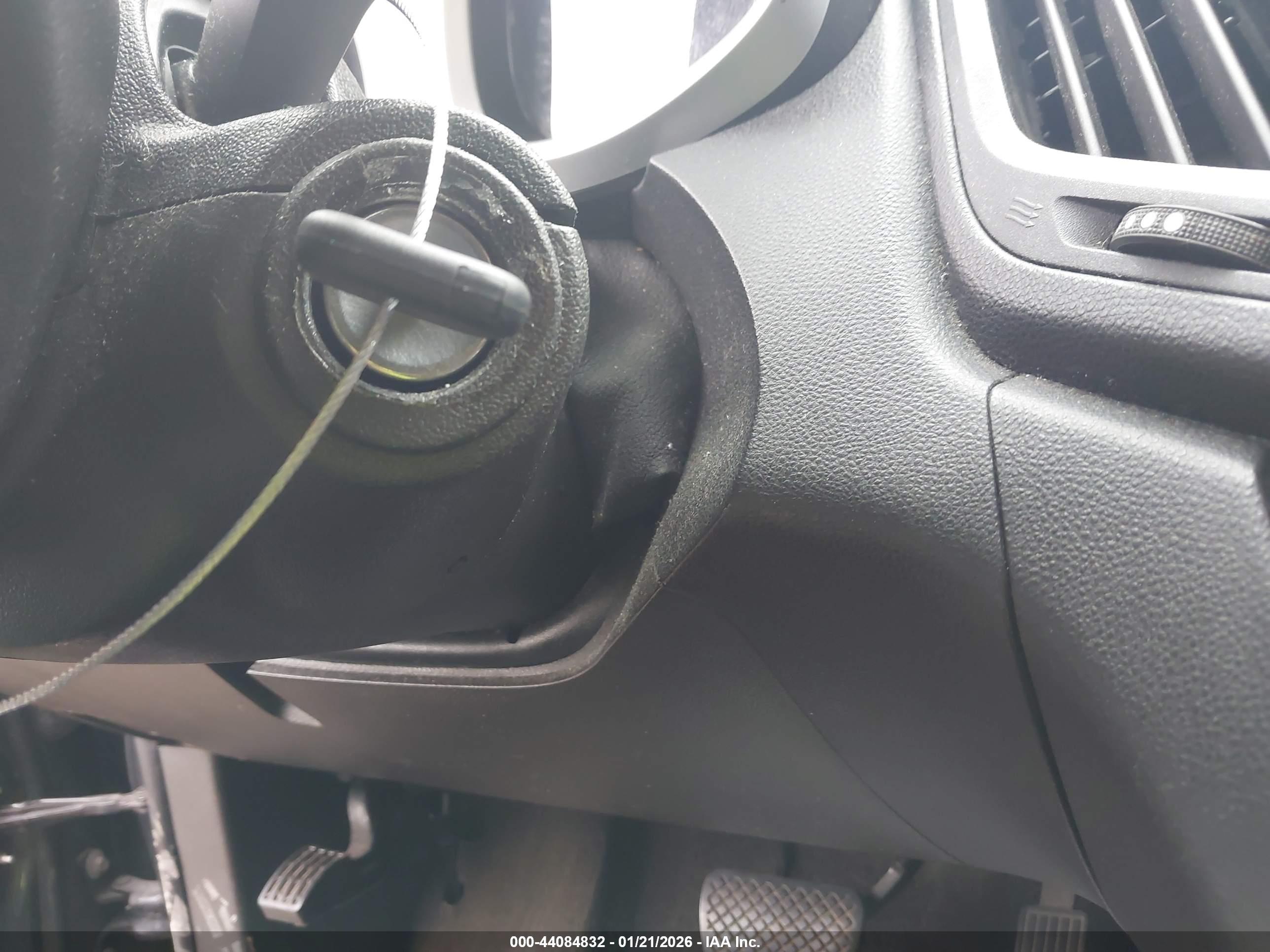 CHEVROLET EQUINOX image 11