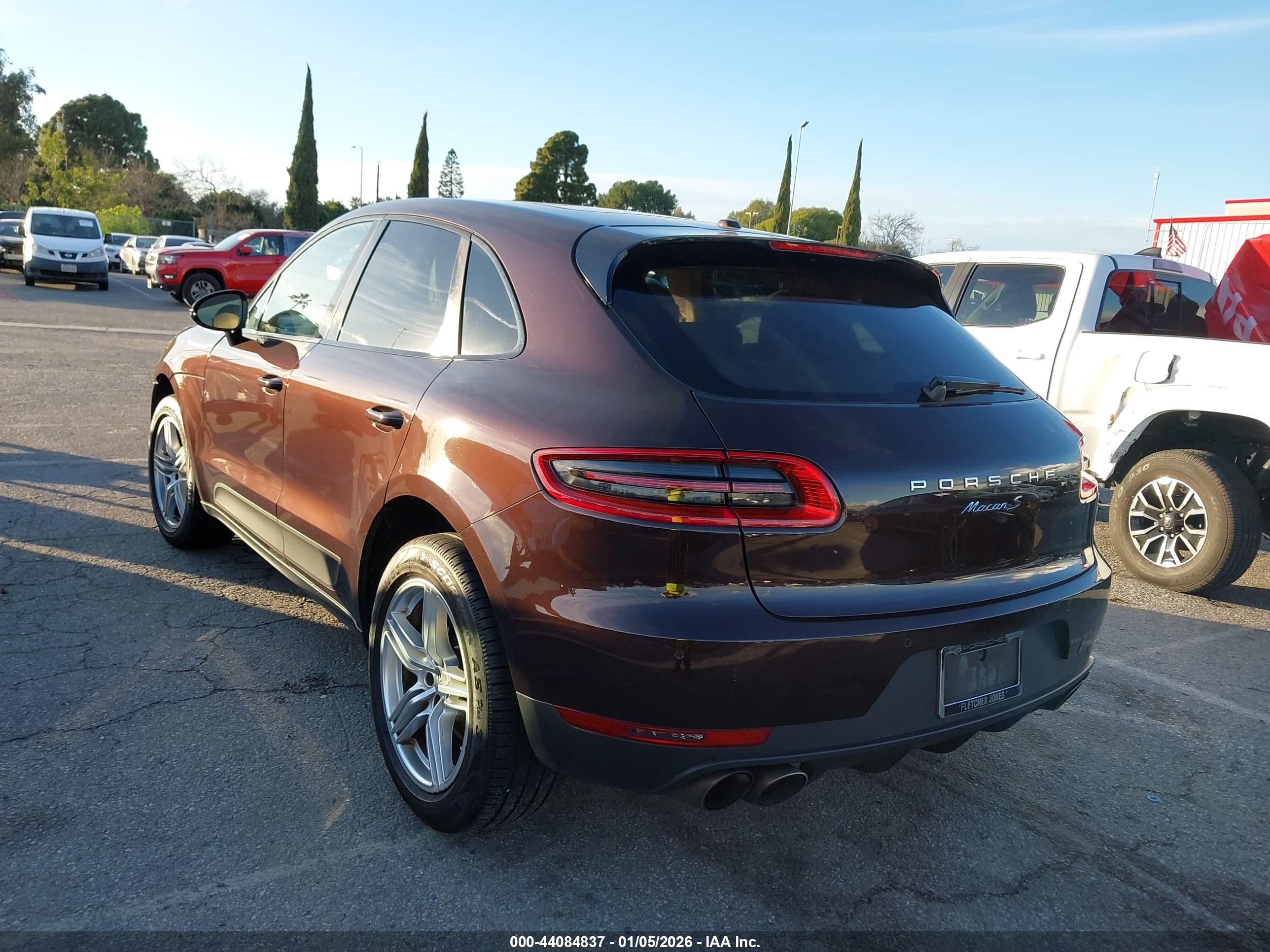 PORSCHE MACAN image 3