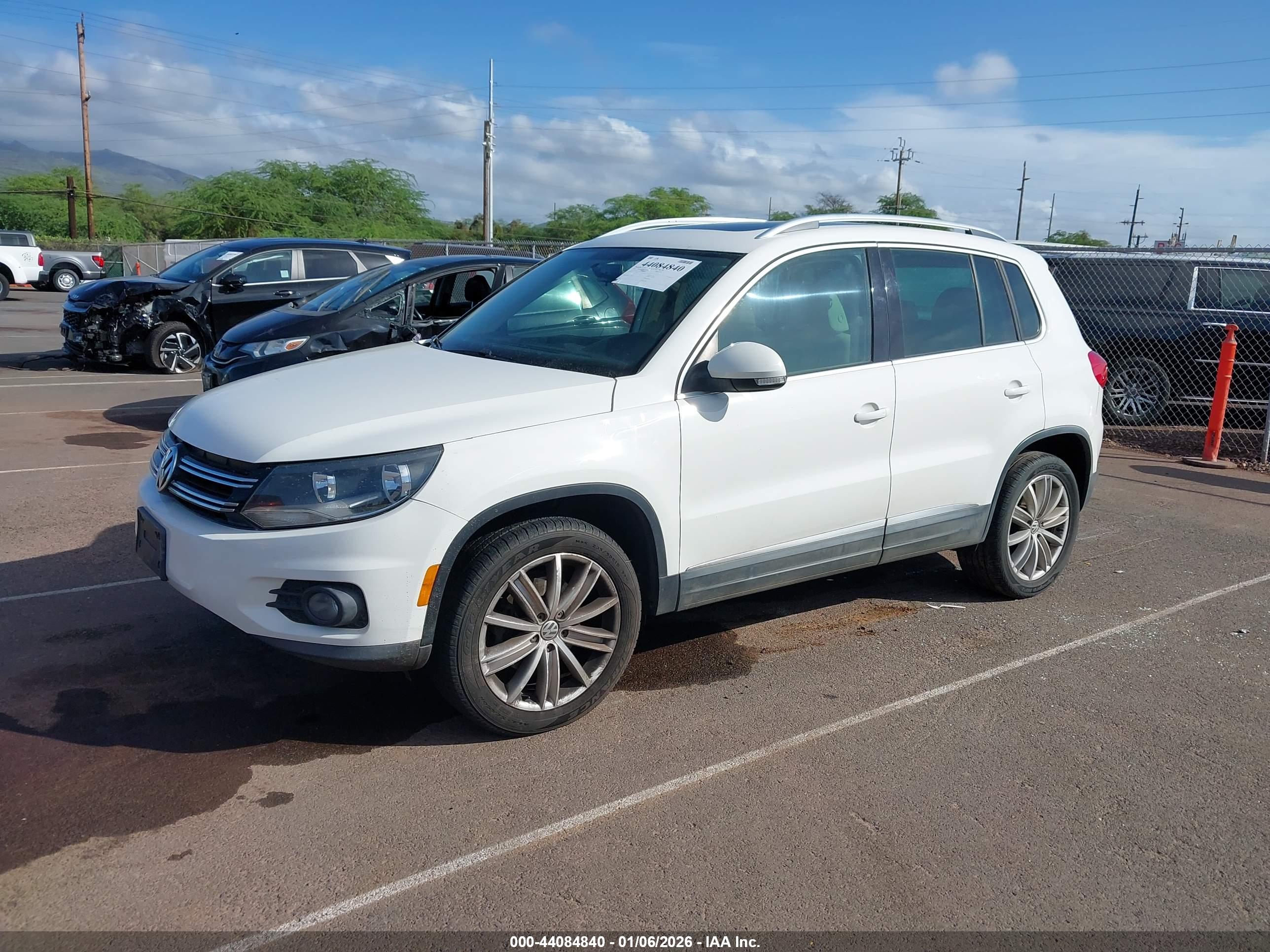 VOLKSWAGEN TIGUAN image 2