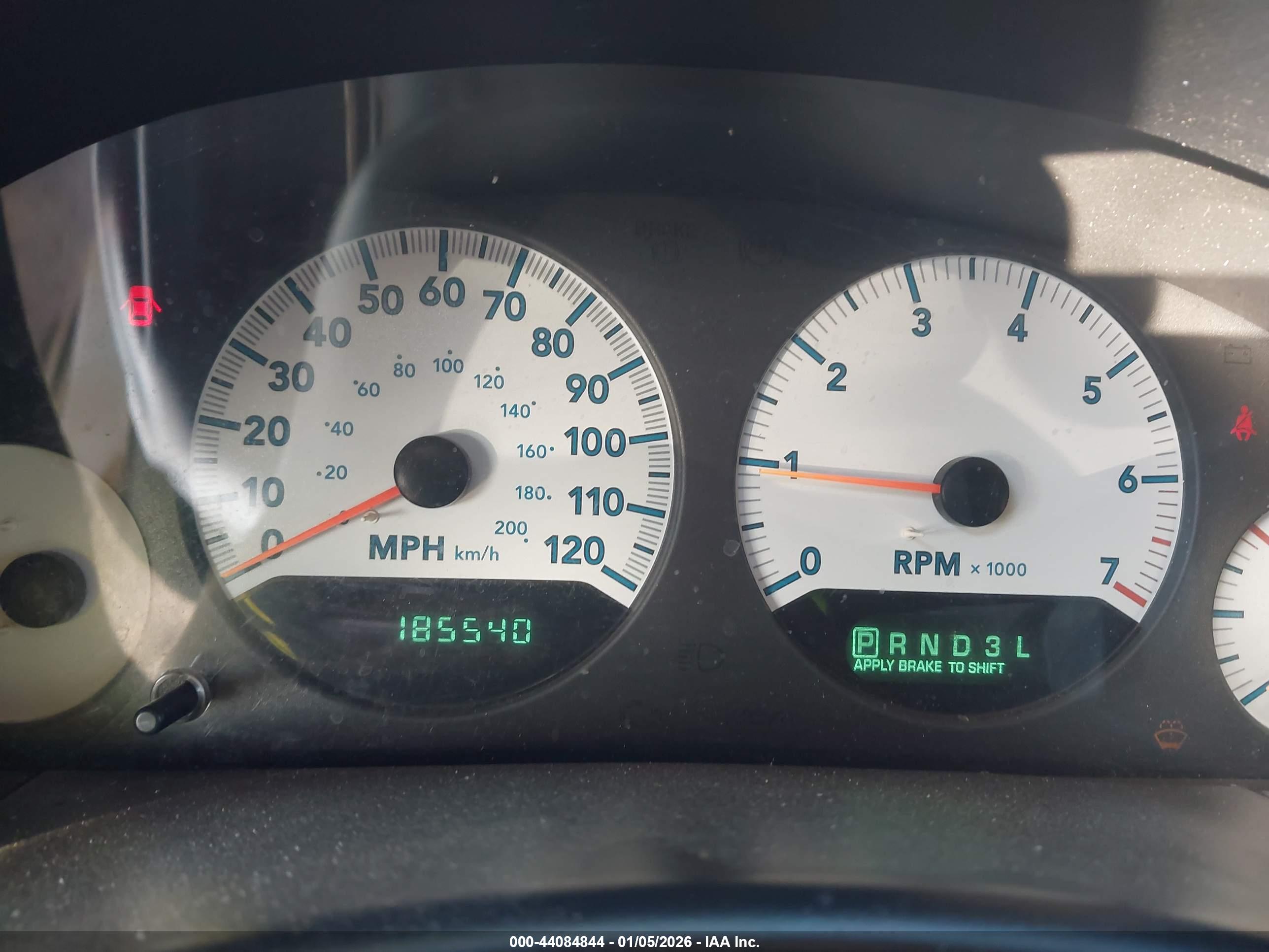 DODGE CARAVAN image 7