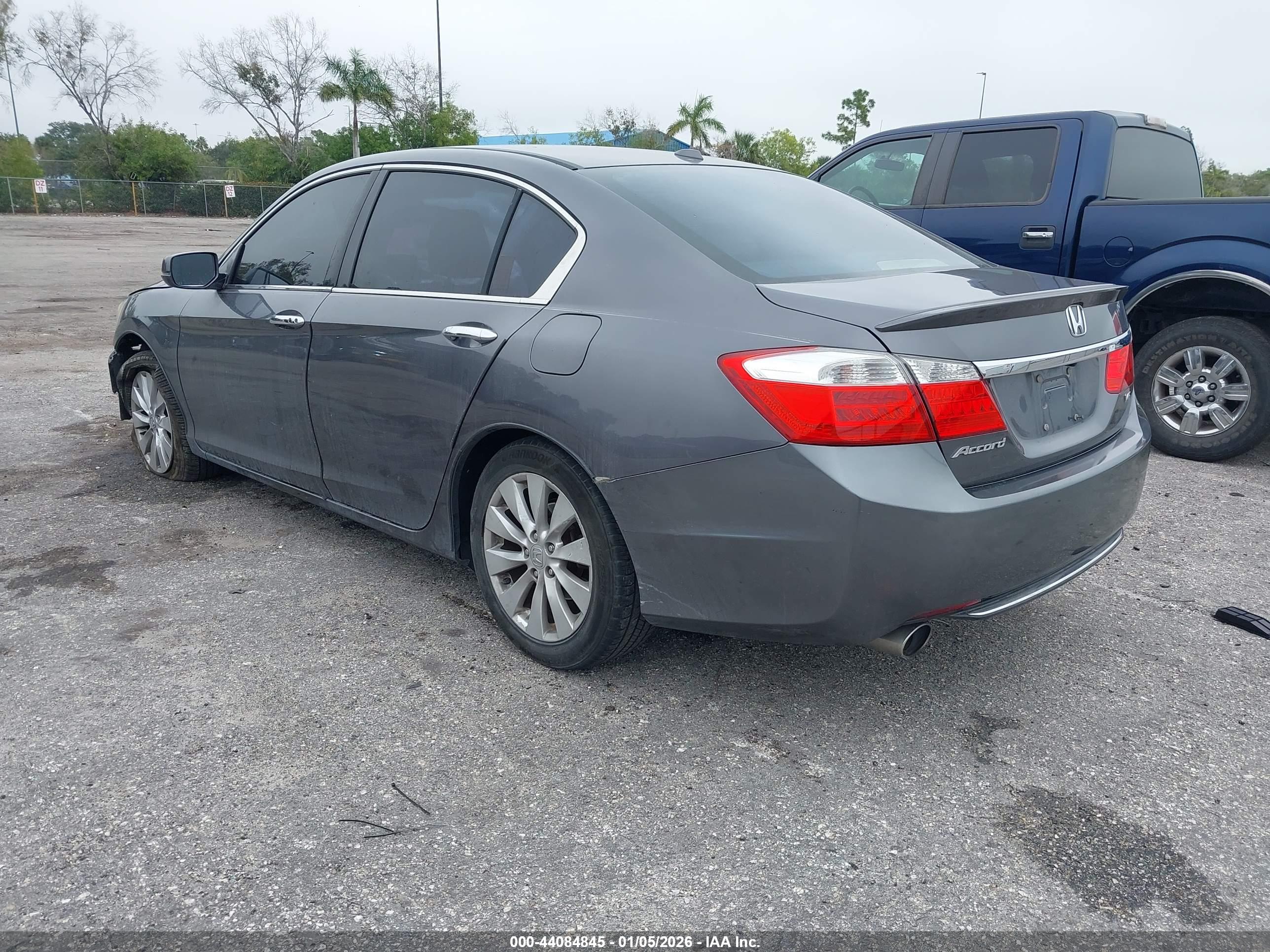 HONDA ACCORD image 3