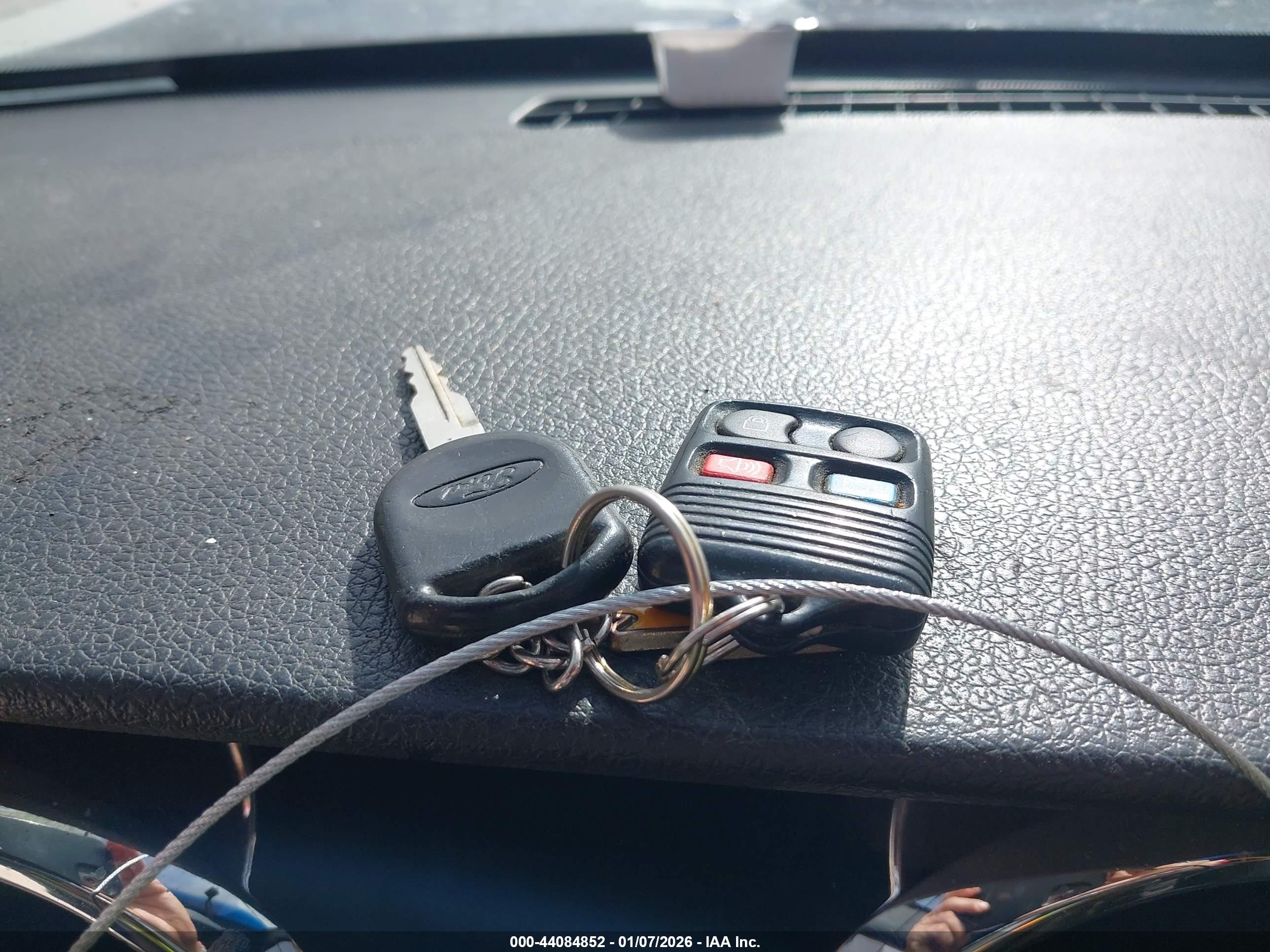 FORD MUSTANG image 11