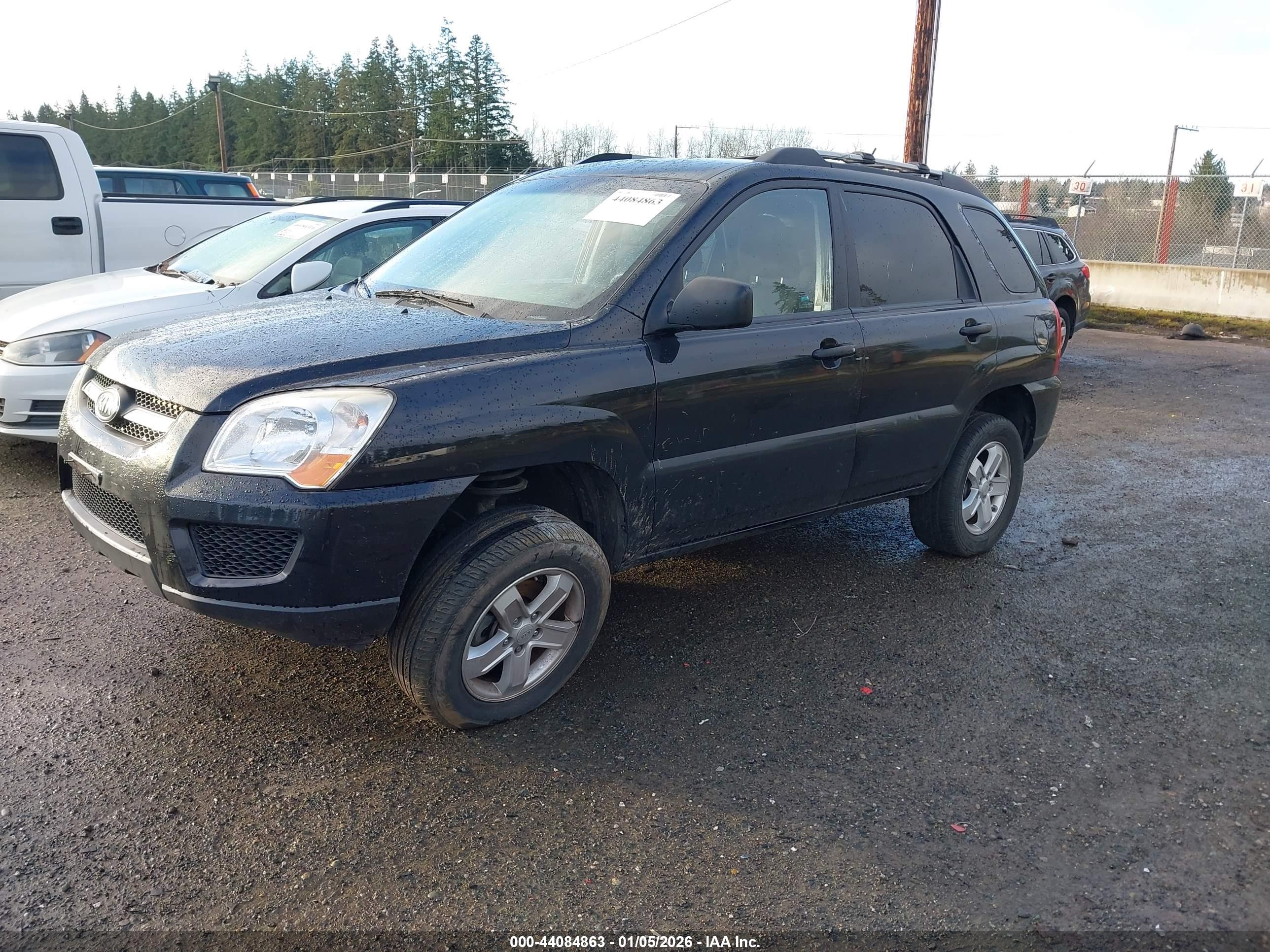 KIA SPORTAGE image 2