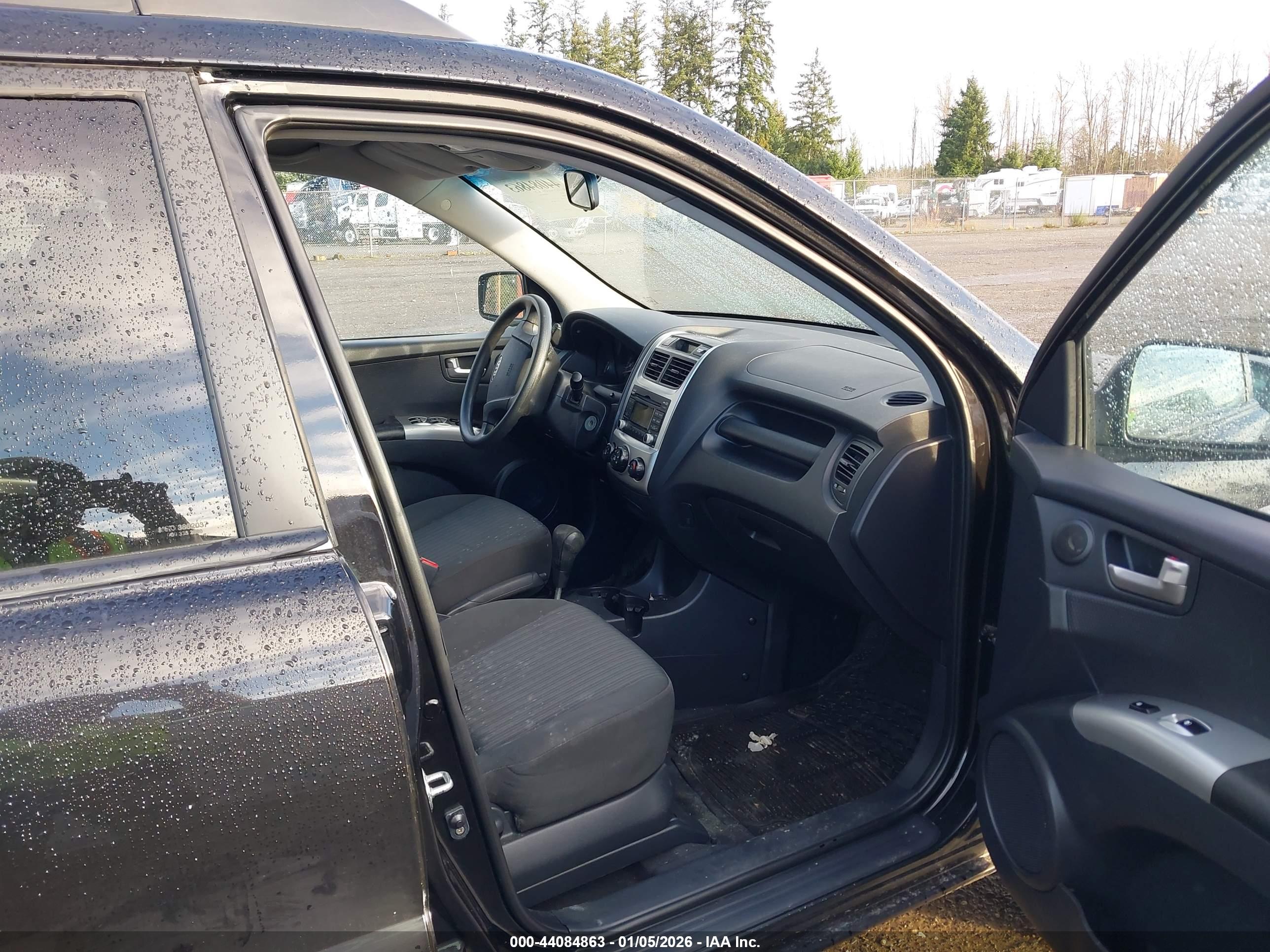 KIA SPORTAGE image 5