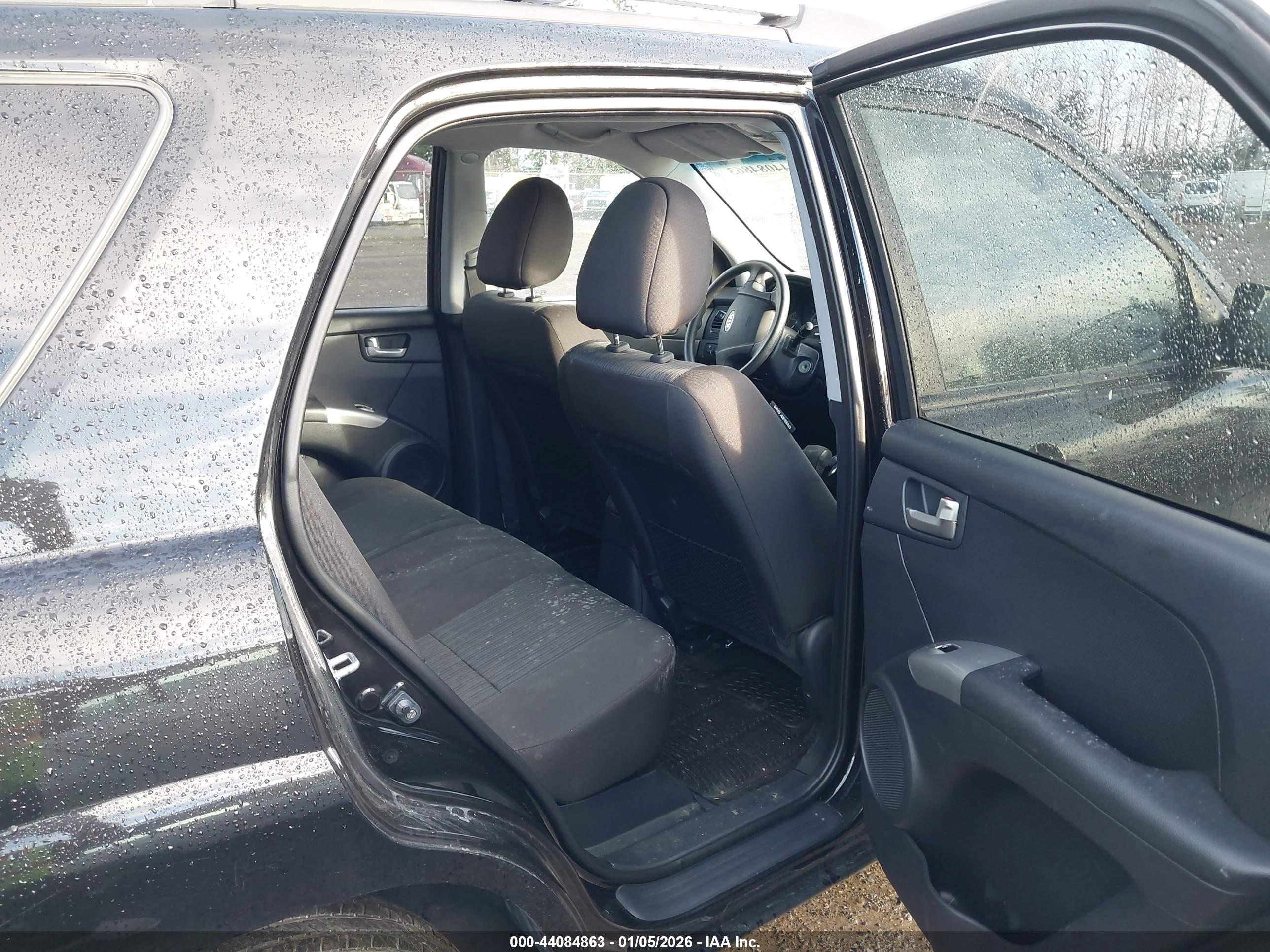 KIA SPORTAGE image 8
