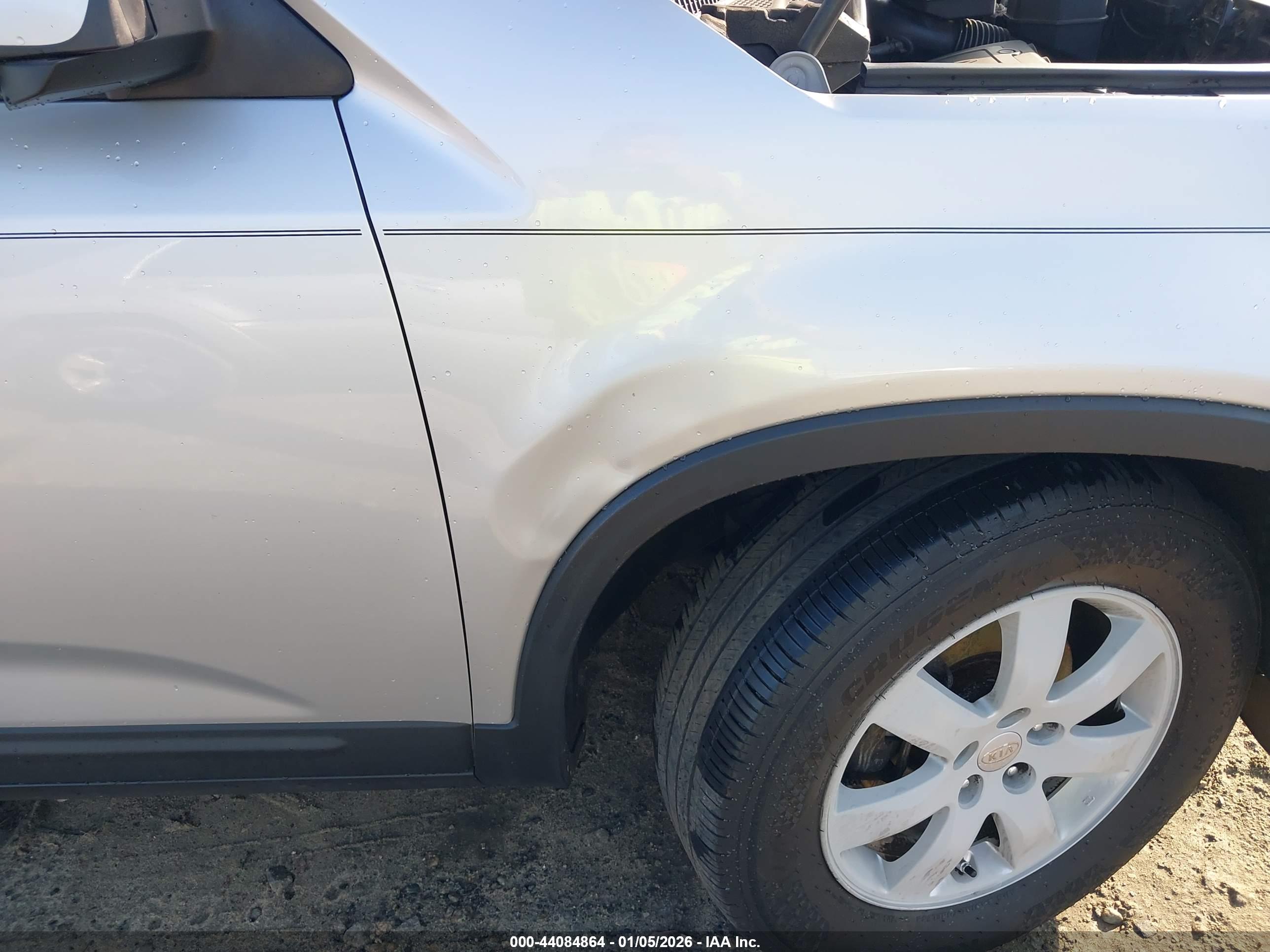 KIA SORENTO image 6