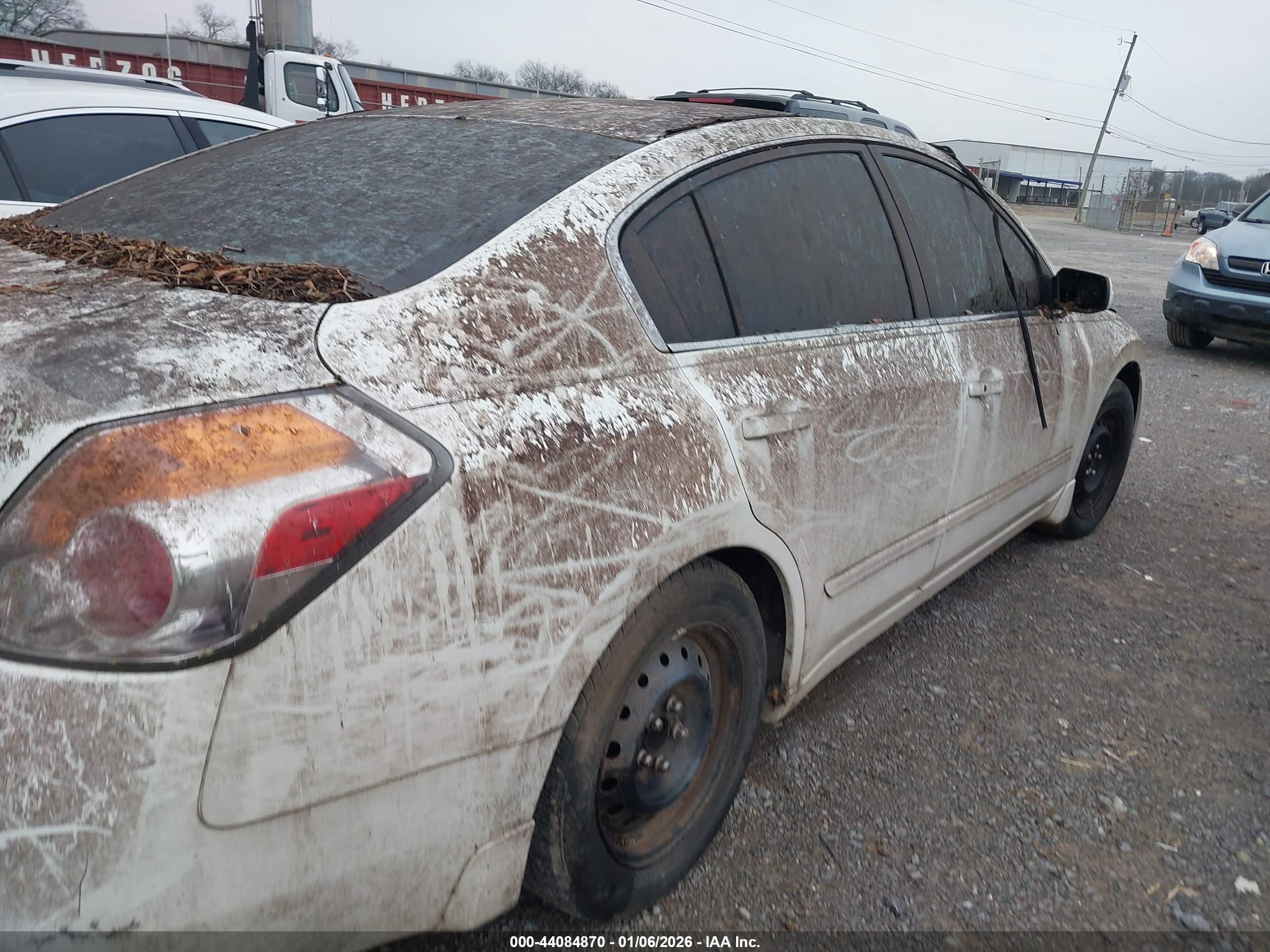 NISSAN ALTIMA image 4