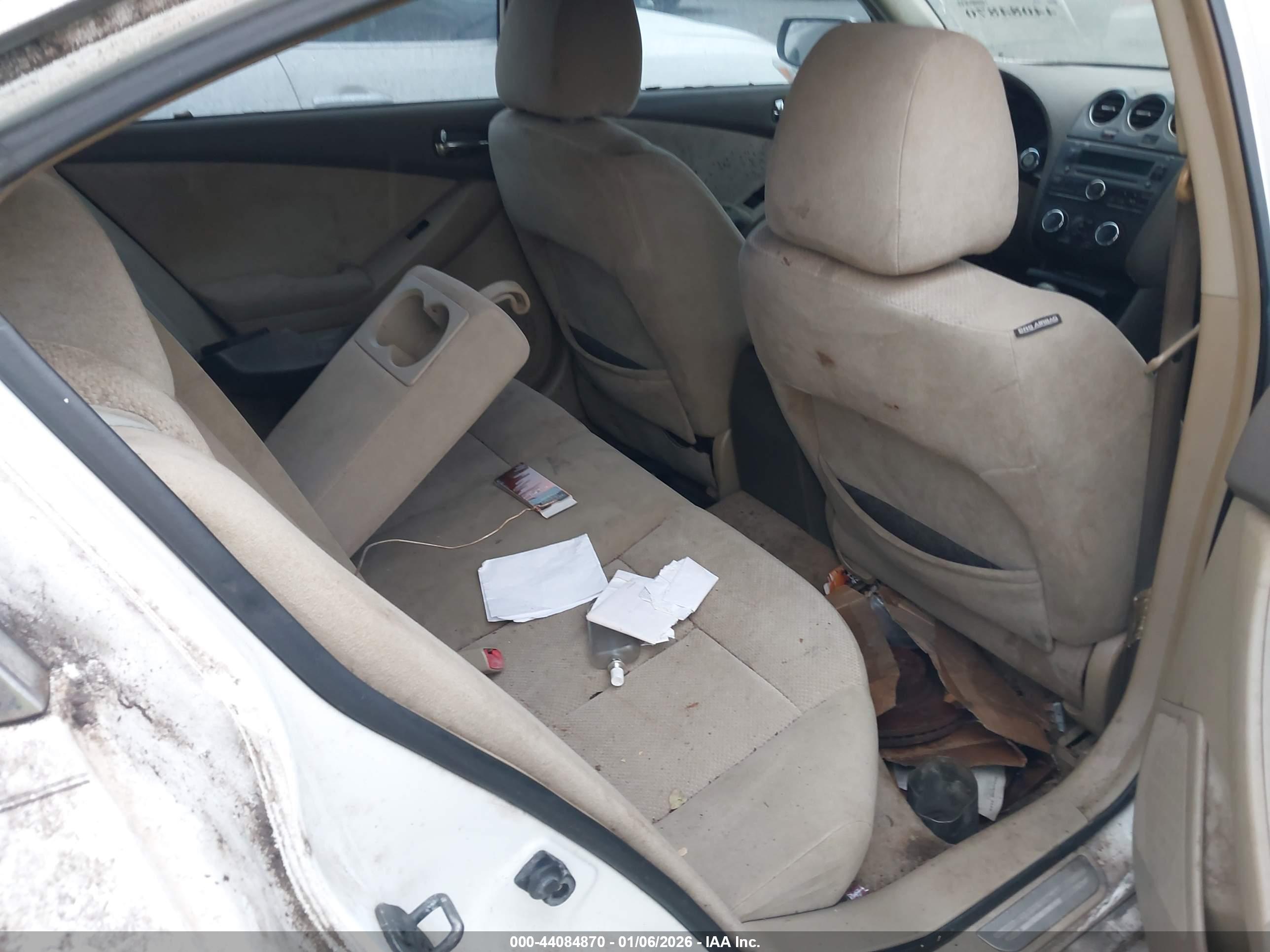 NISSAN ALTIMA image 8