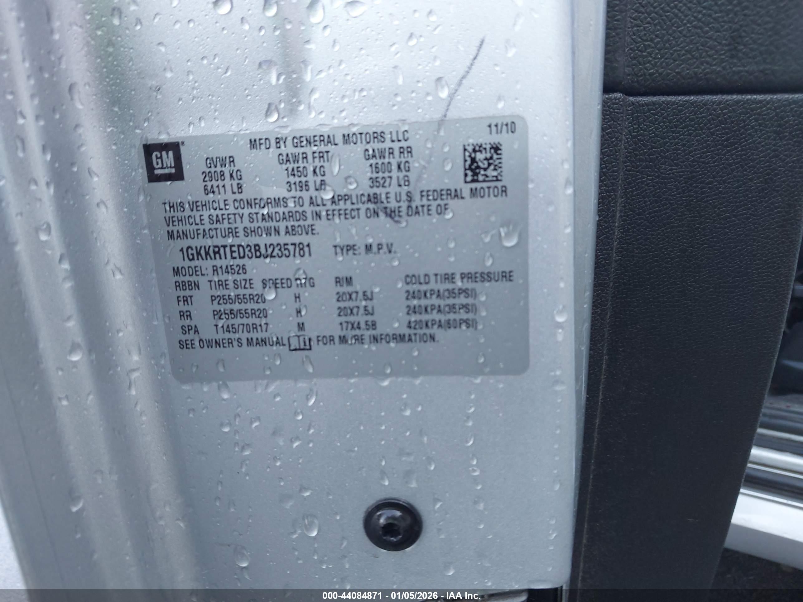 GMC ACADIA image 9