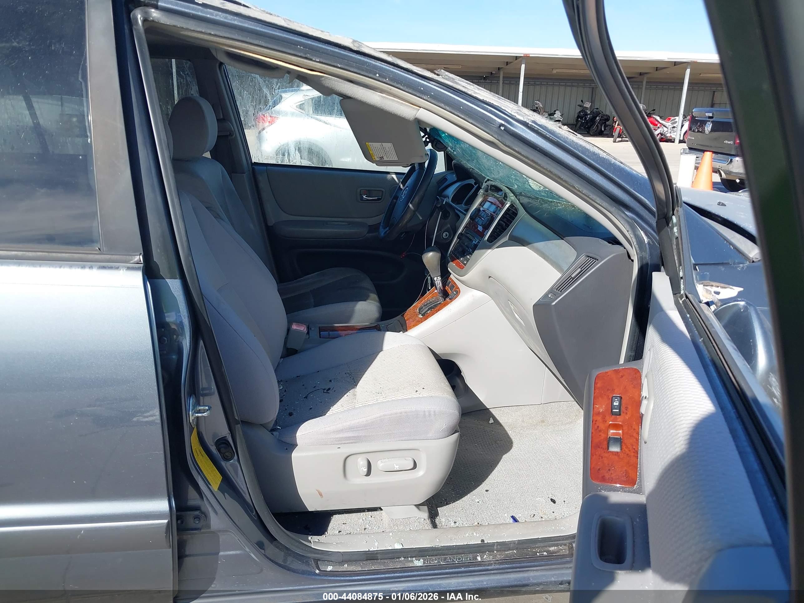 TOYOTA HIGHLANDER image 5