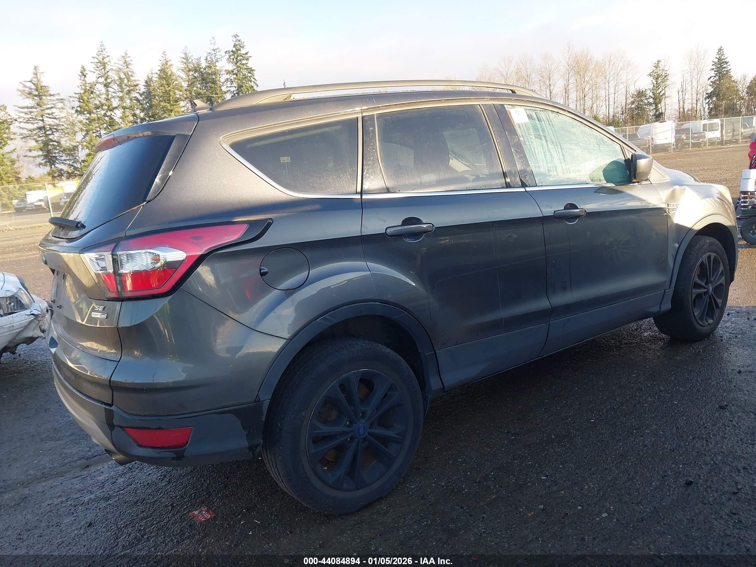 FORD ESCAPE image 4