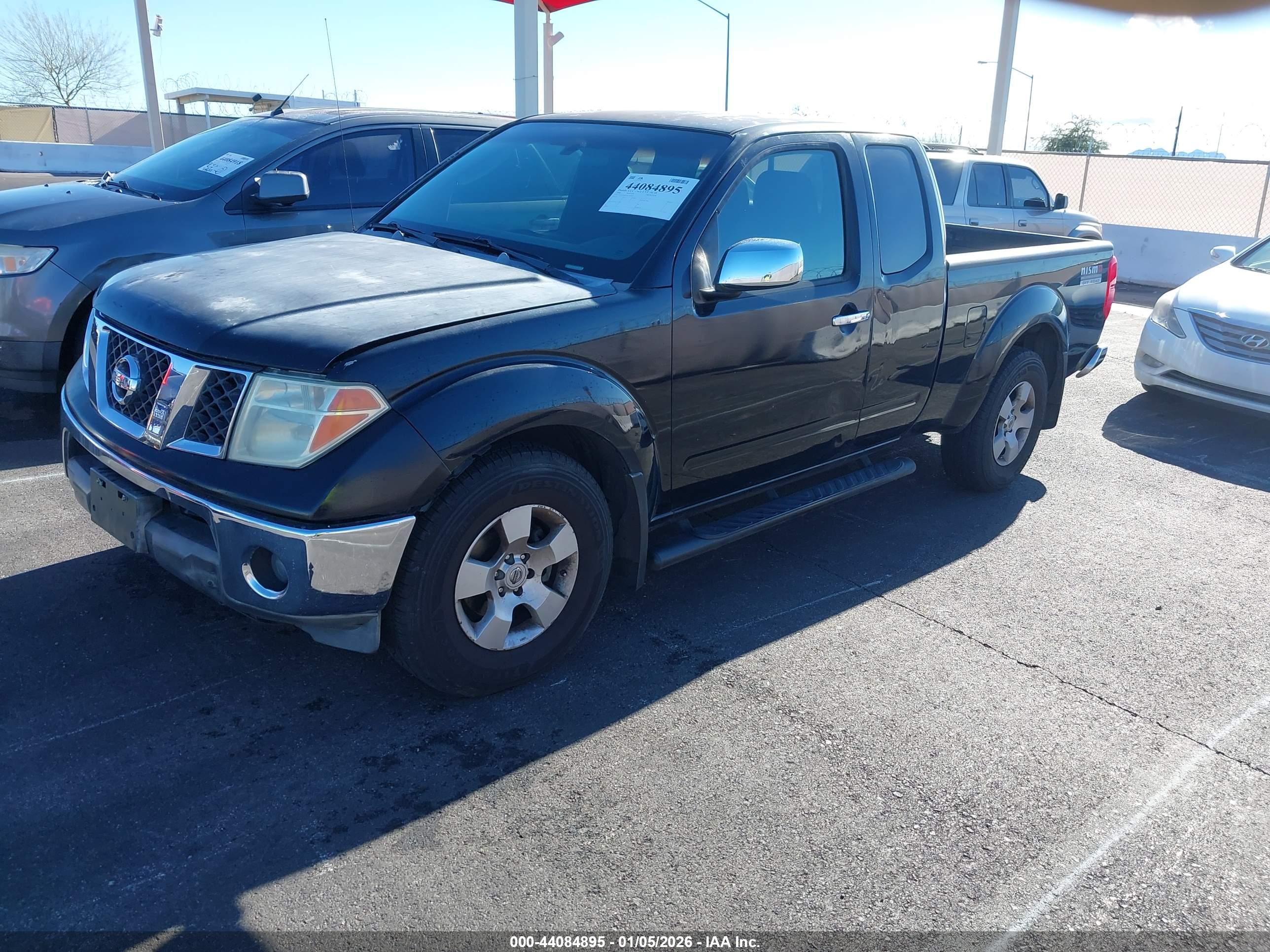 NISSAN FRONTIER image 2