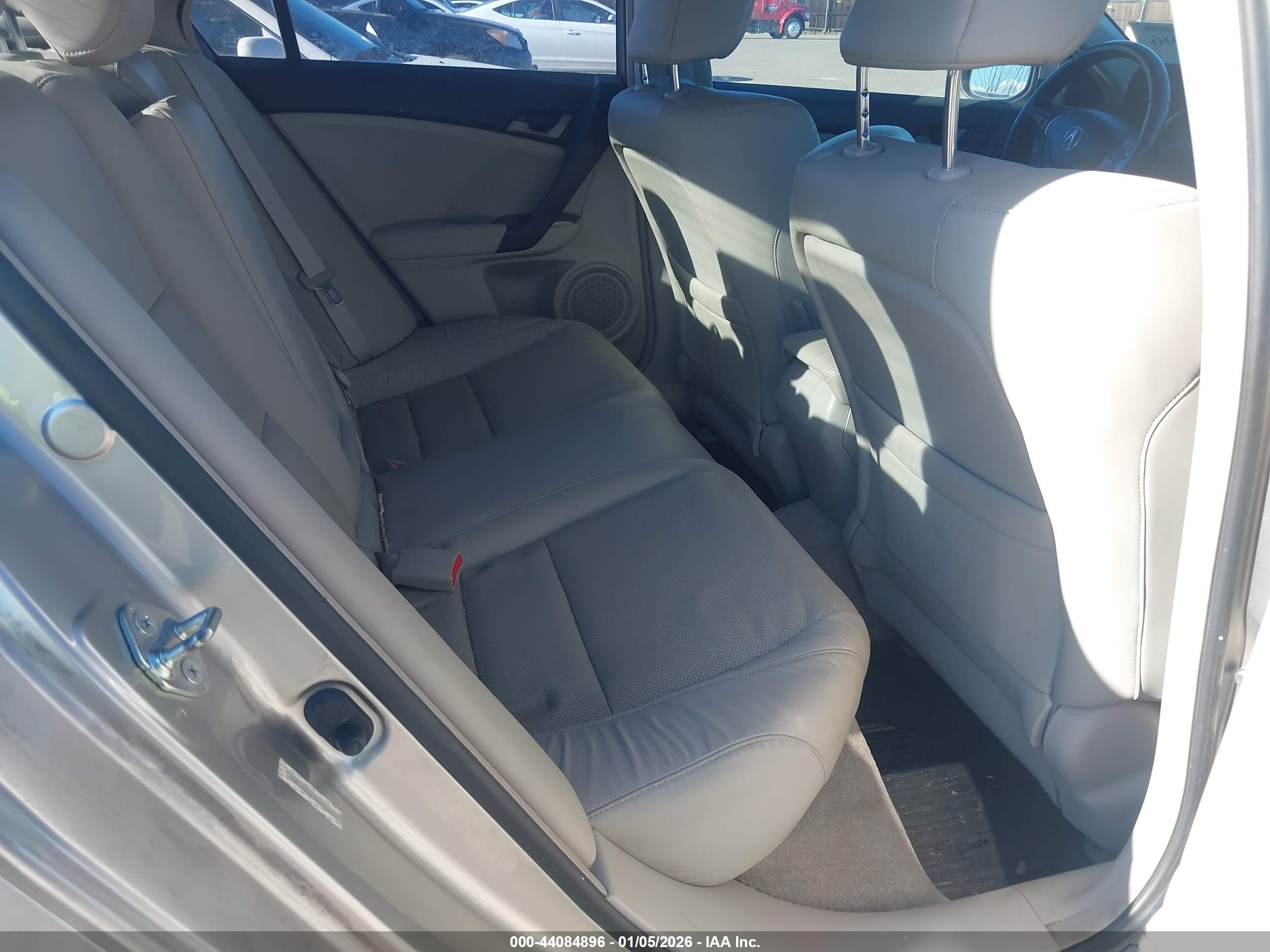 ACURA TSX image 8