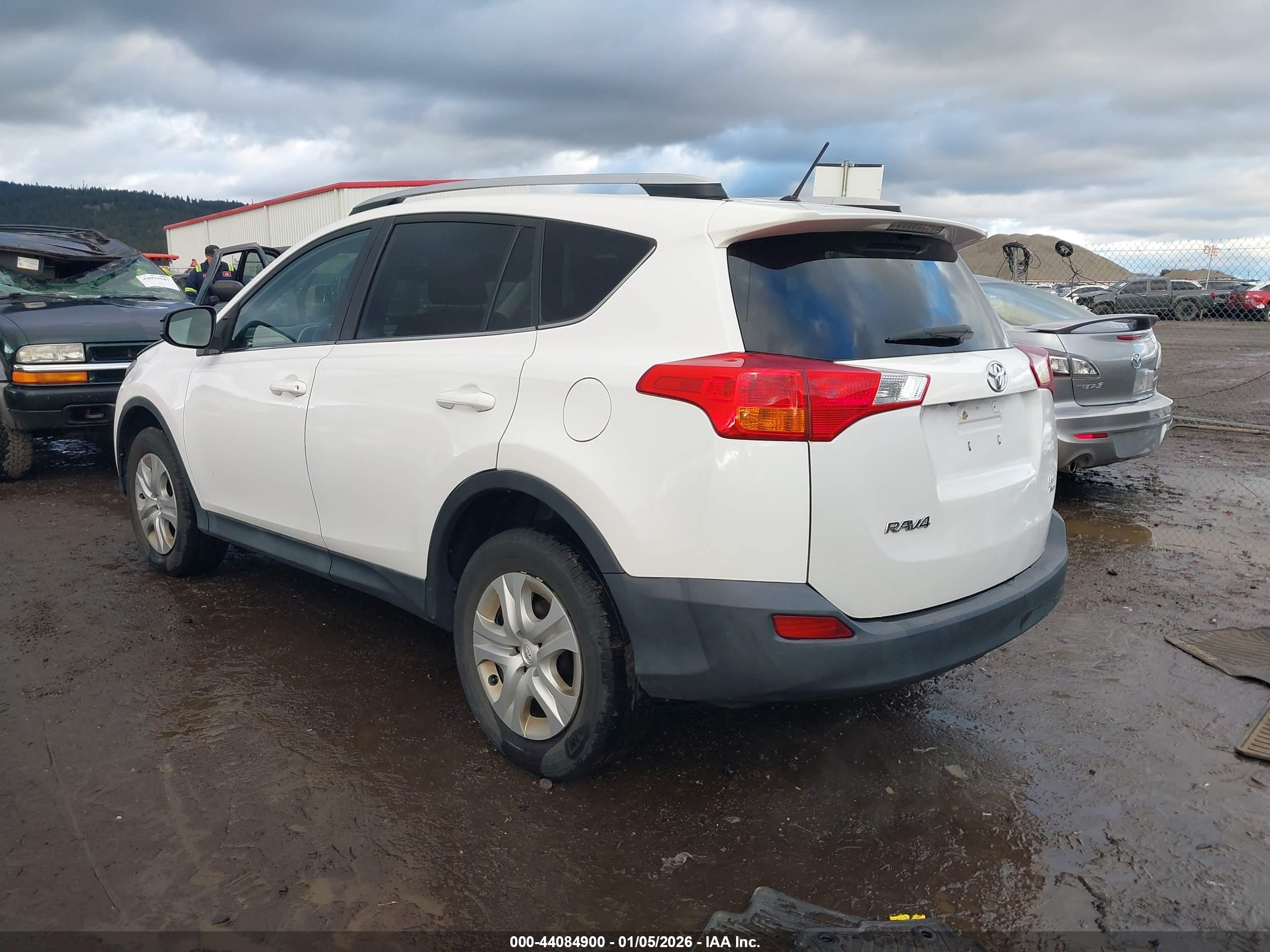 TOYOTA RAV4 image 3