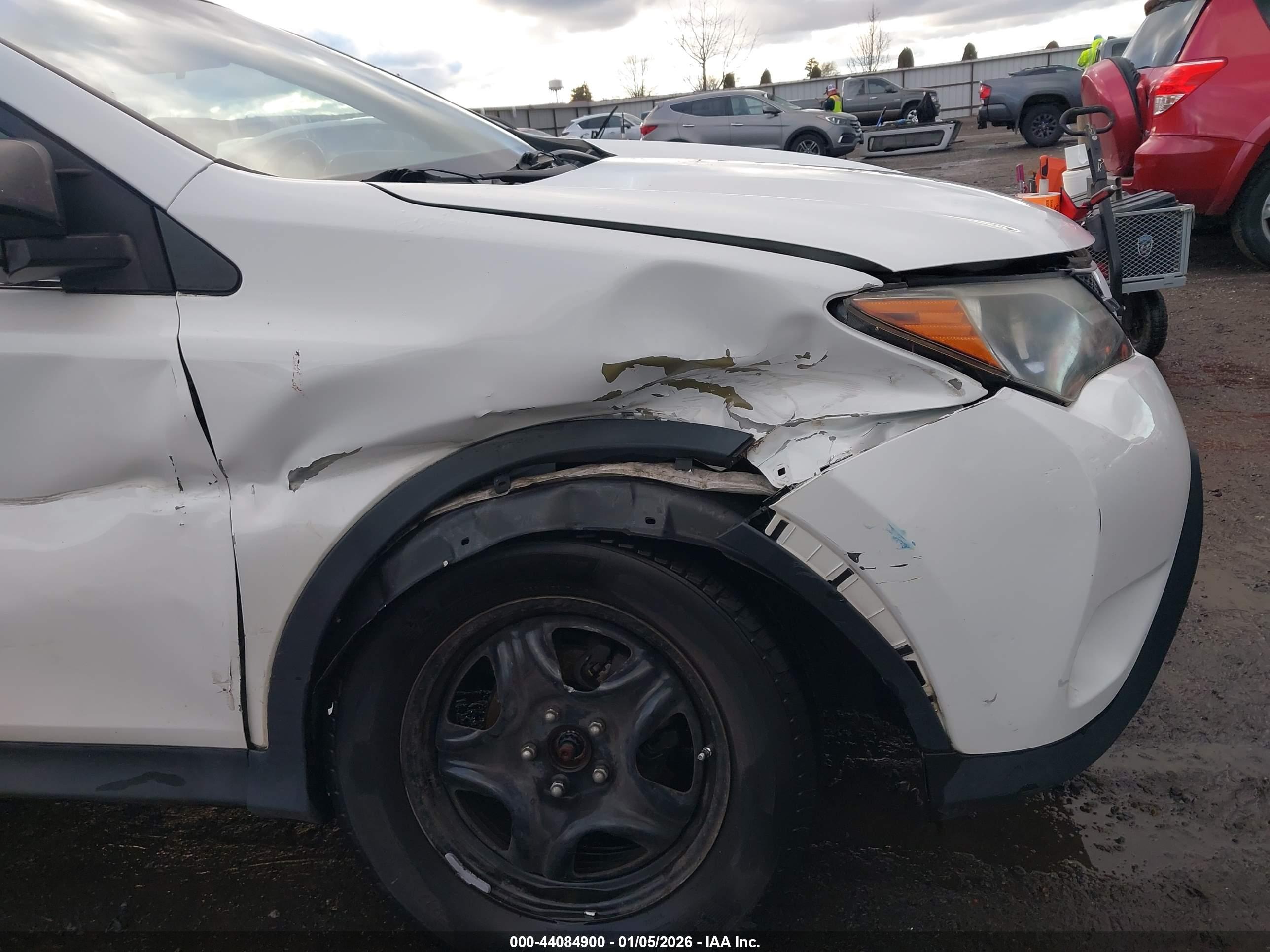 TOYOTA RAV4 image 6