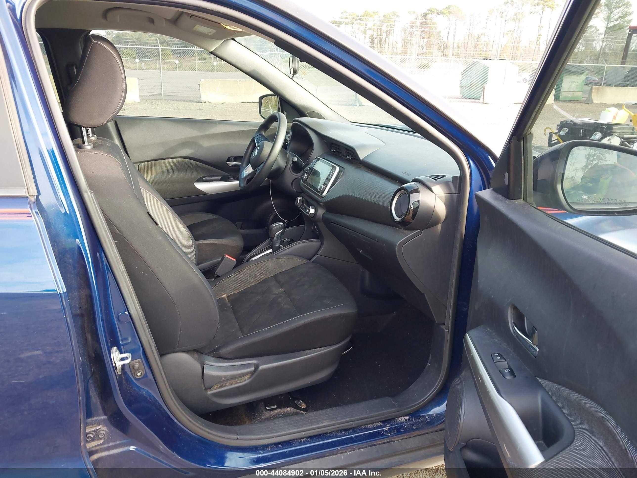 NISSAN KICKS image 5
