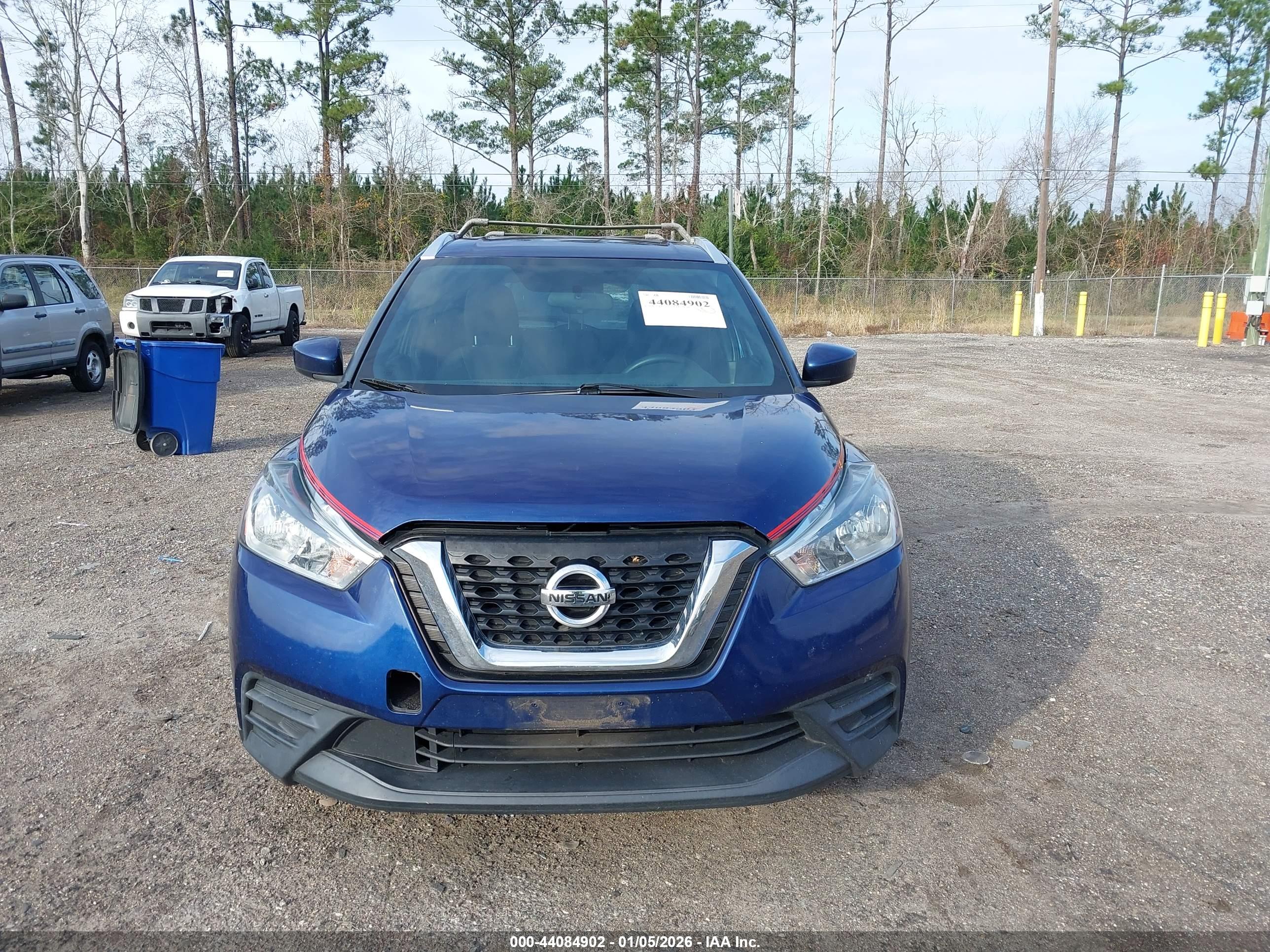 NISSAN KICKS image 6