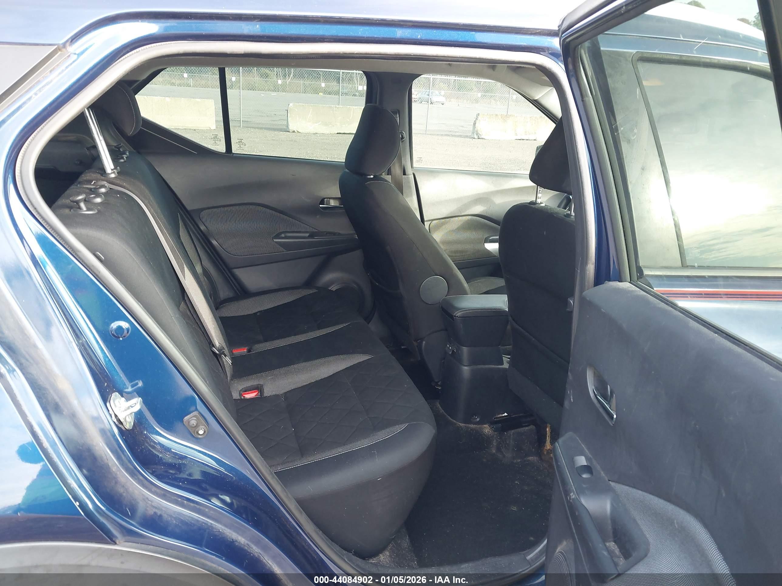 NISSAN KICKS image 8