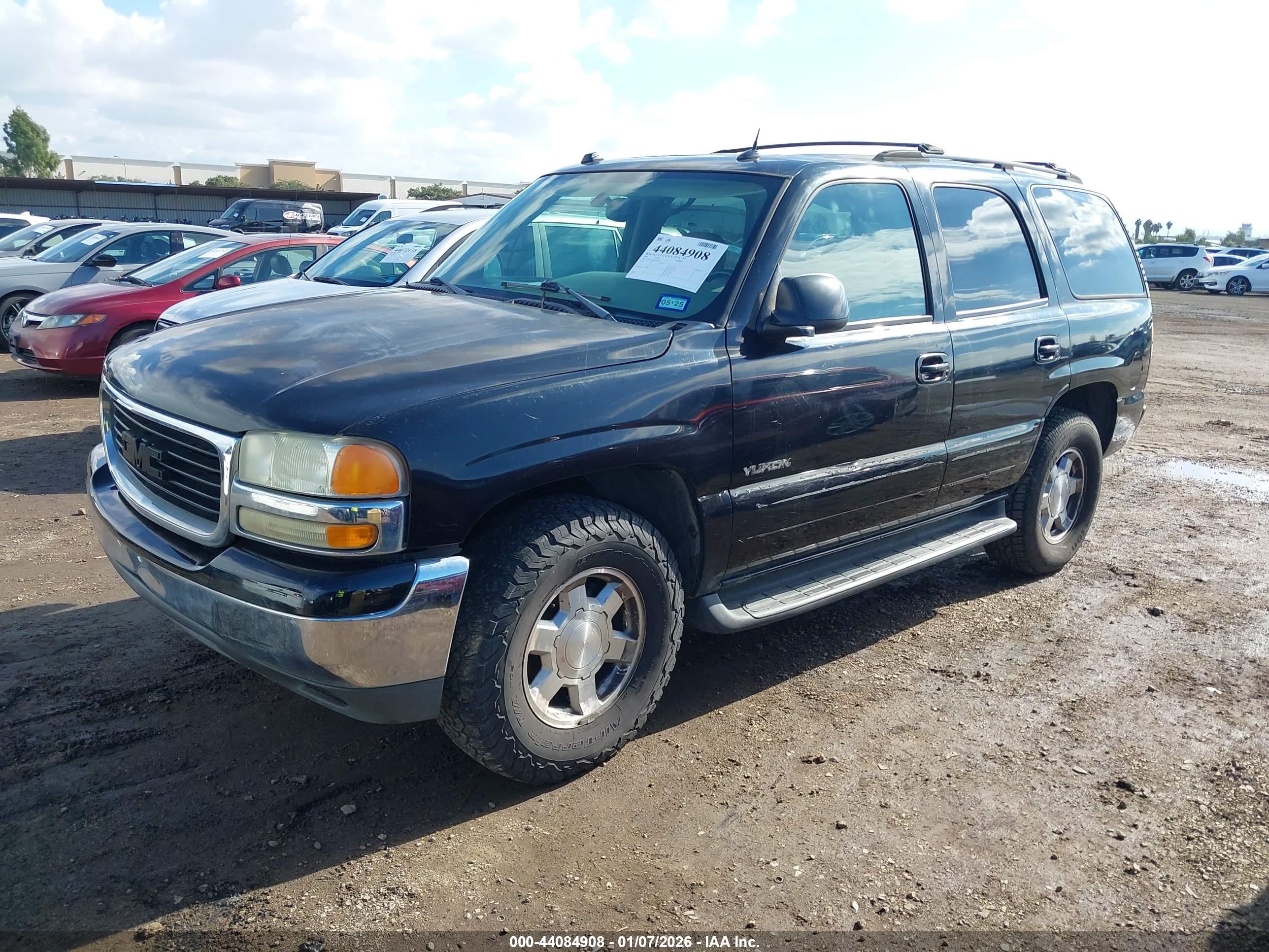GMC YUKON image 2
