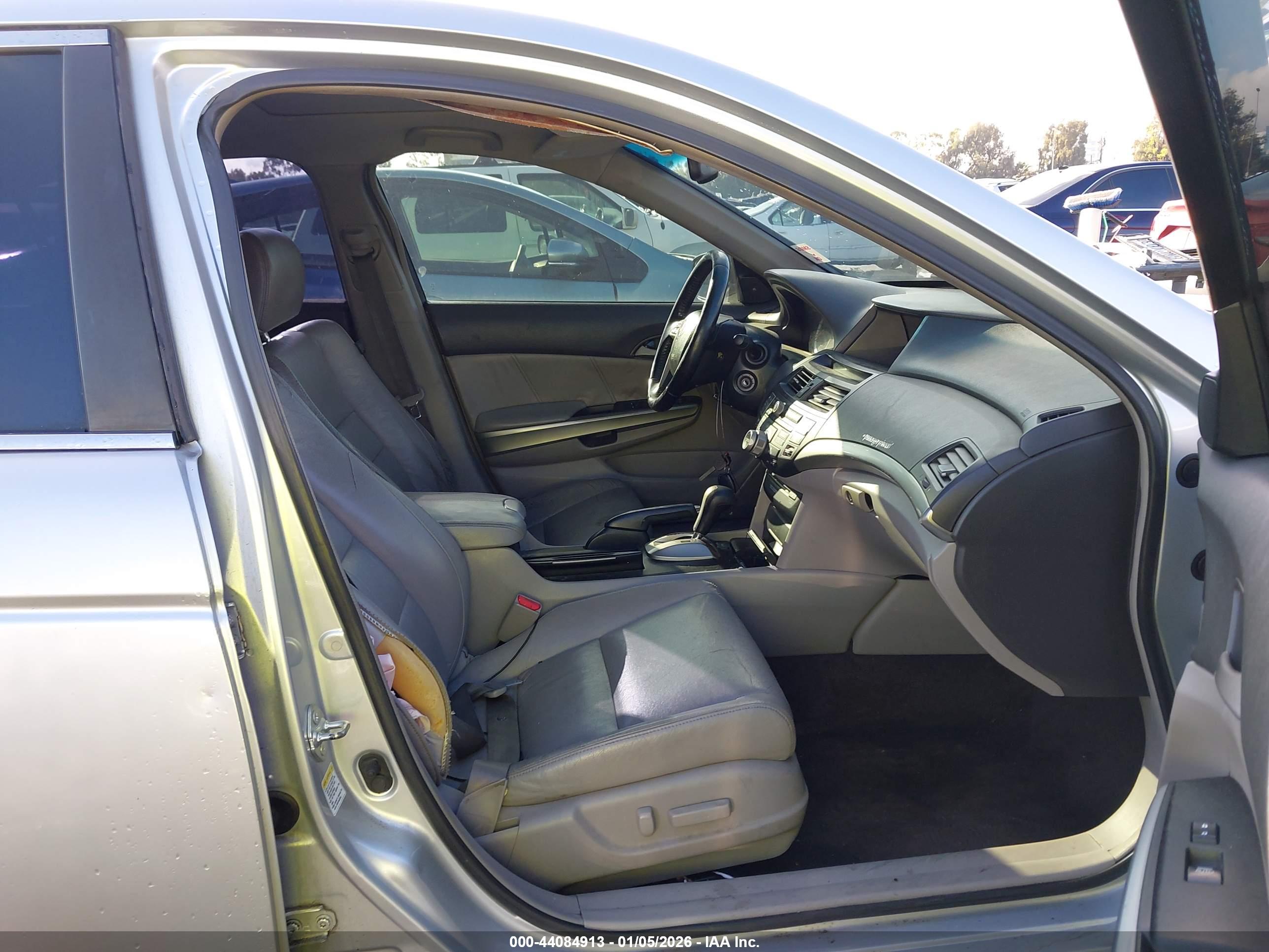 HONDA ACCORD image 5