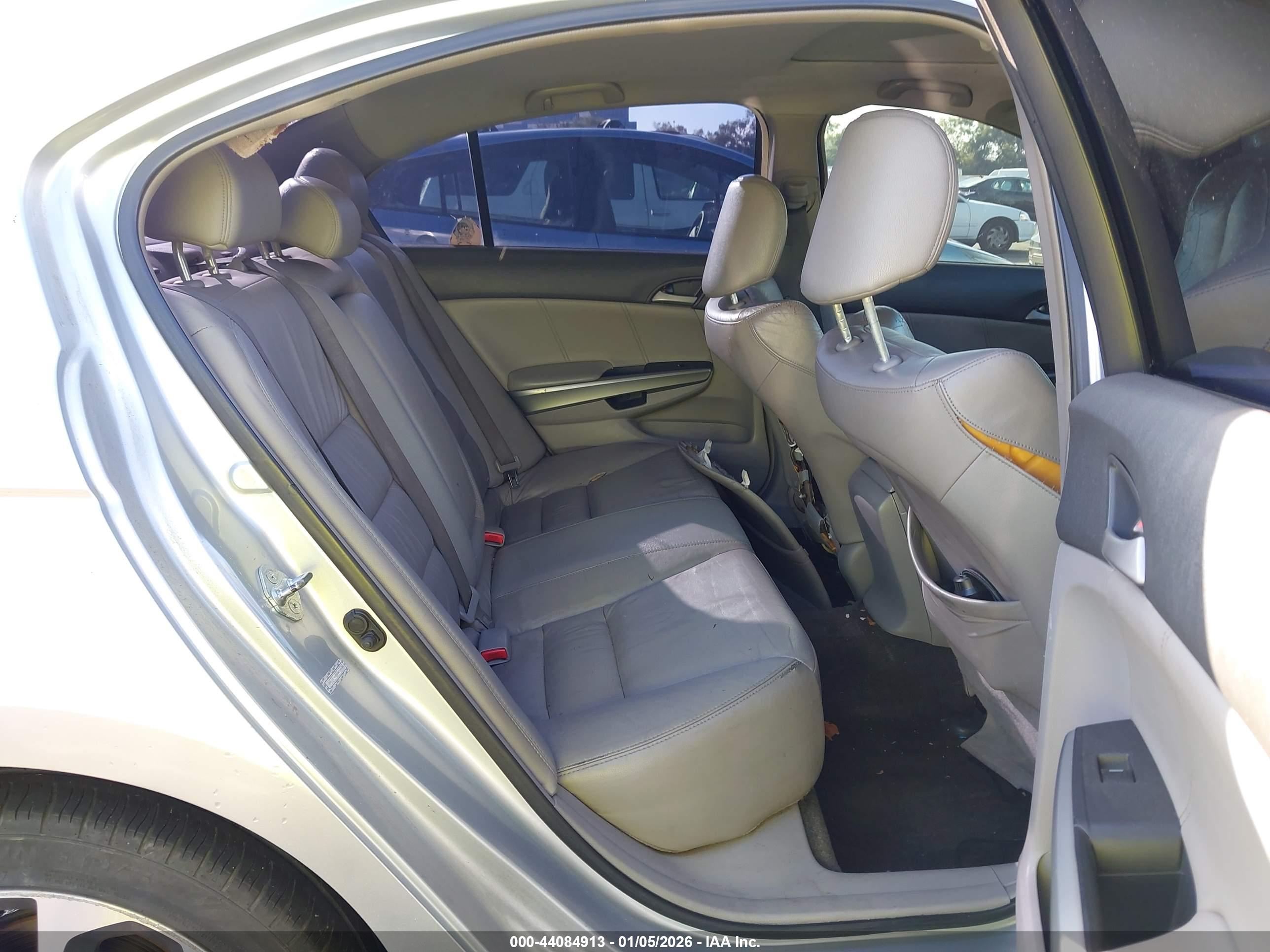 HONDA ACCORD image 8