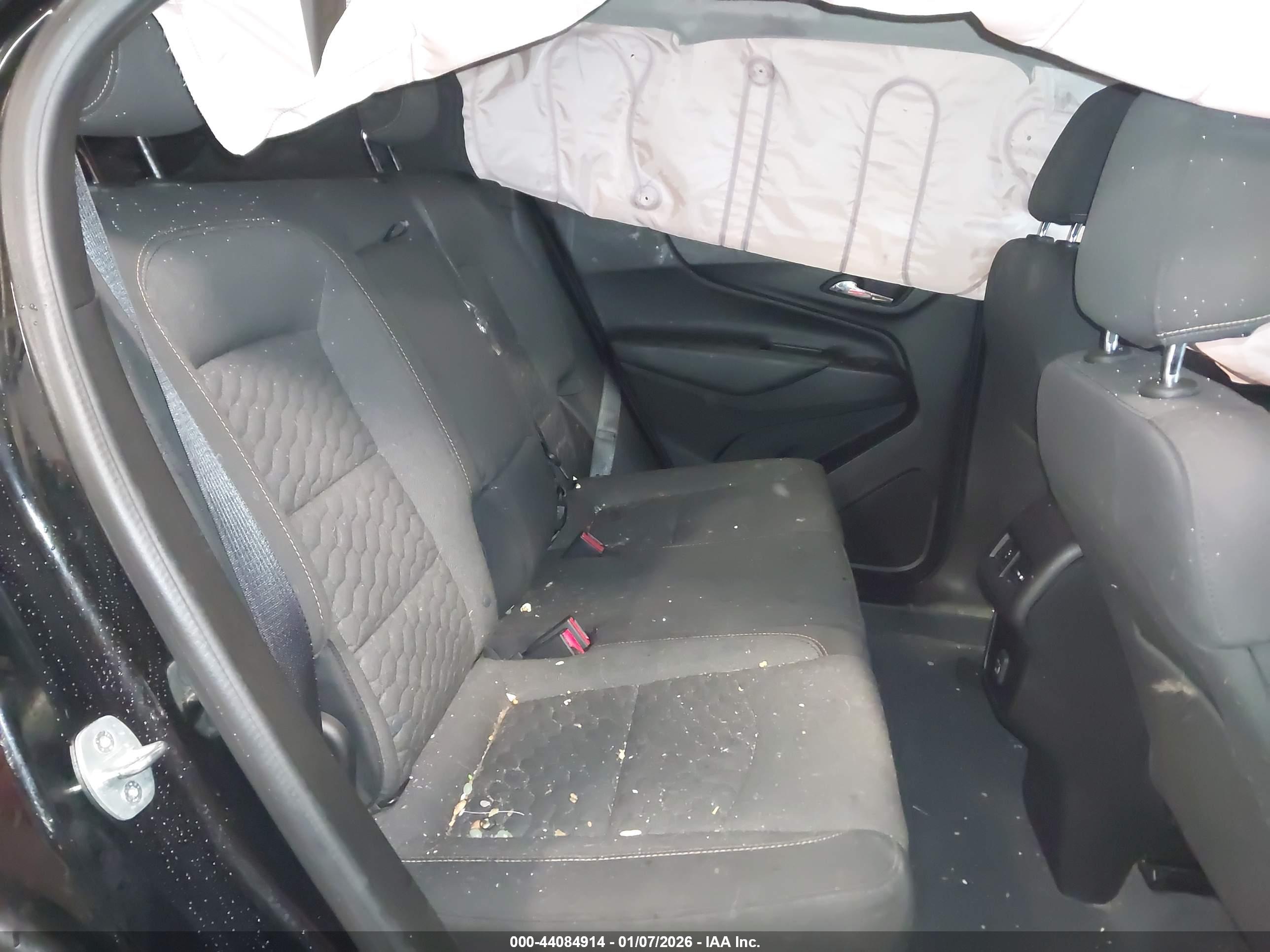 CHEVROLET EQUINOX image 8