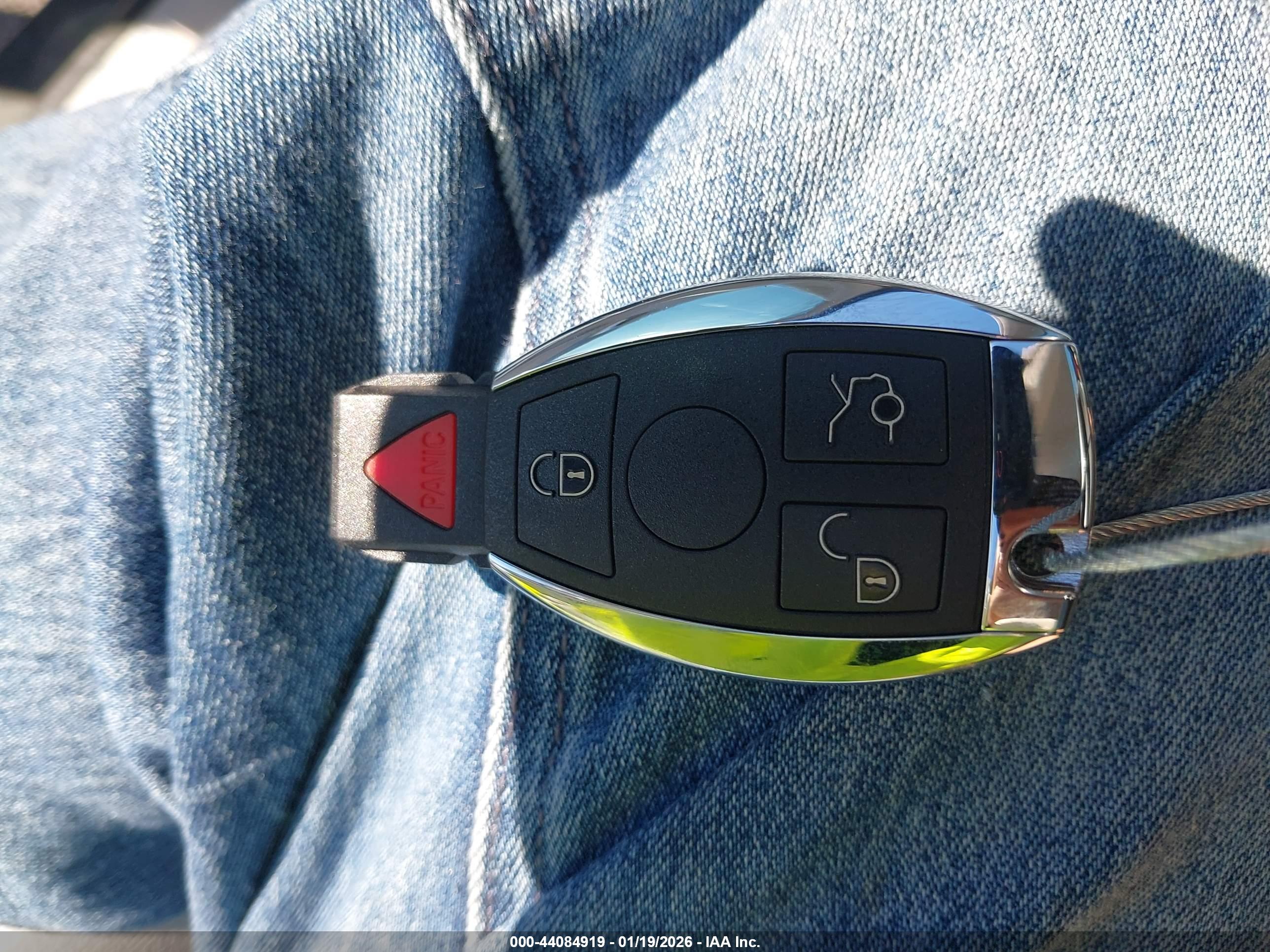 MERCEDES-BENZ C image 11