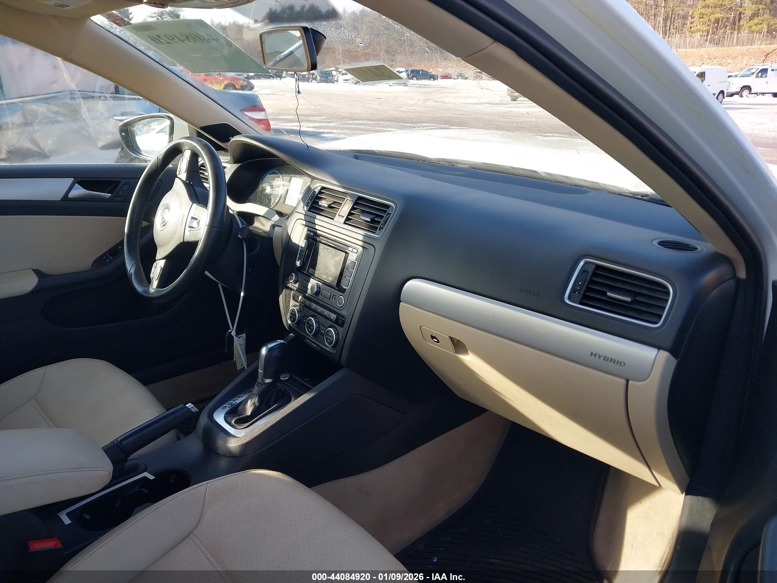 VOLKSWAGEN JETTA image 5