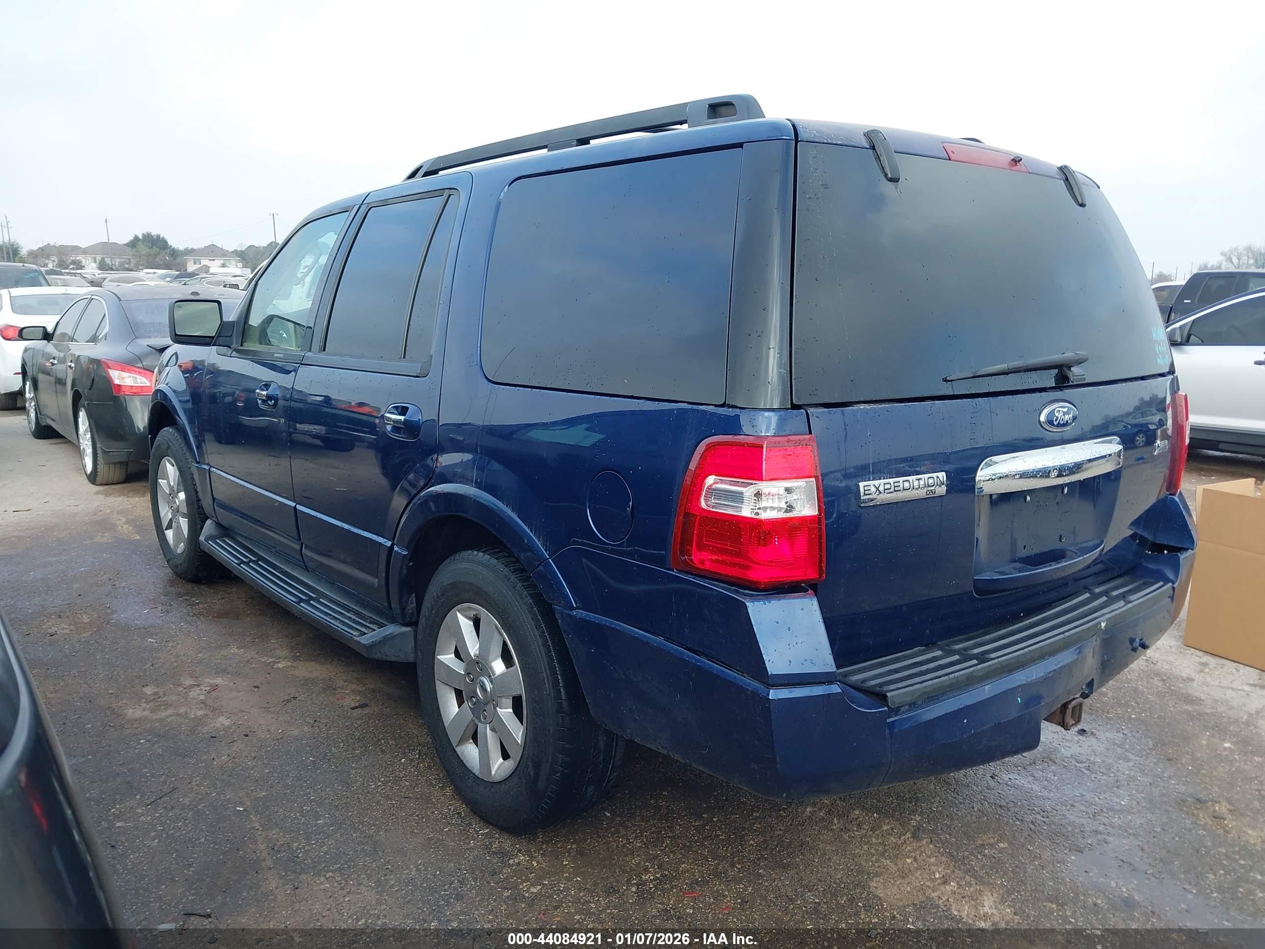 FORD EXPEDITION image 3