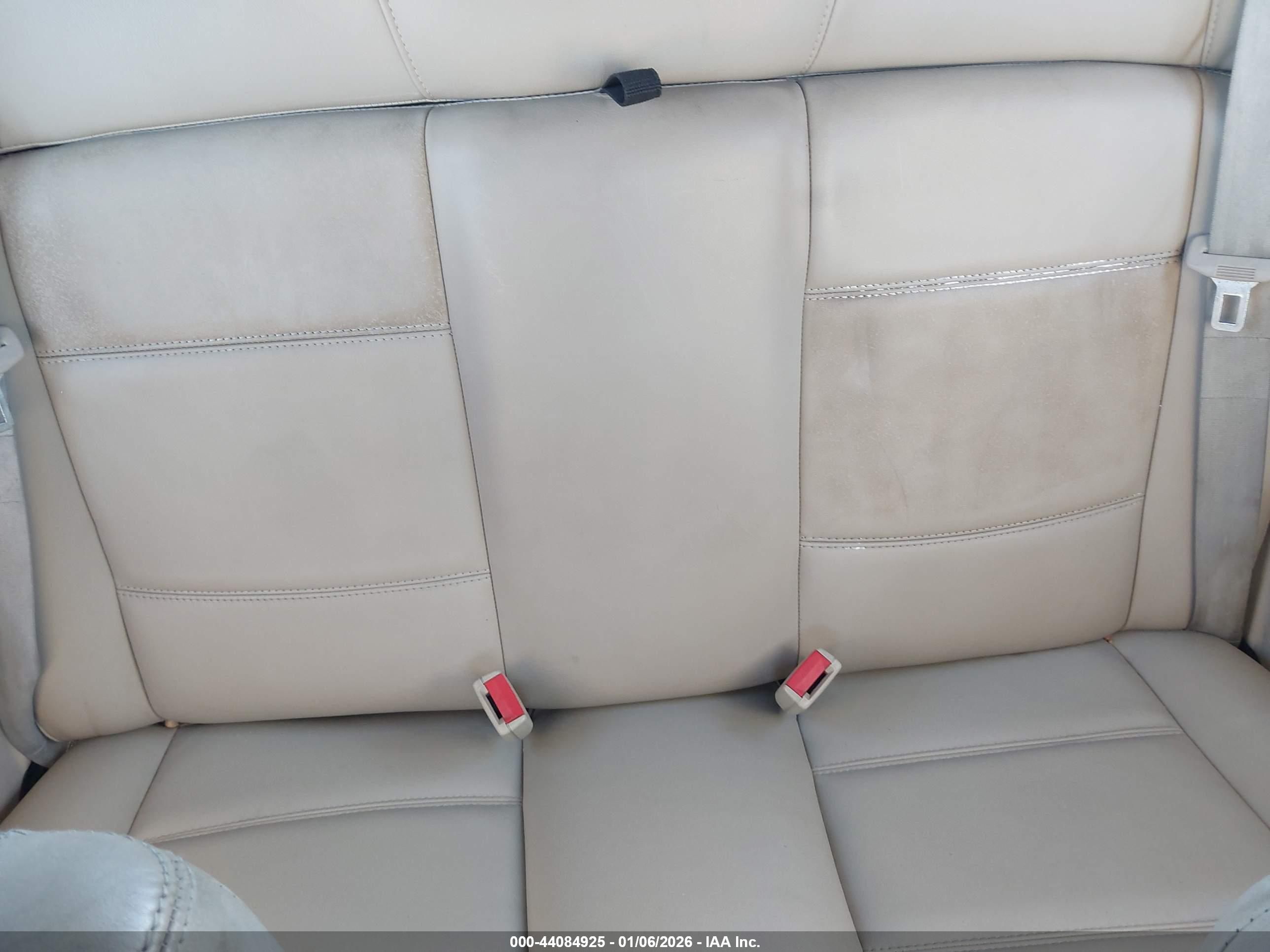 VOLKSWAGEN CABRIO image 8