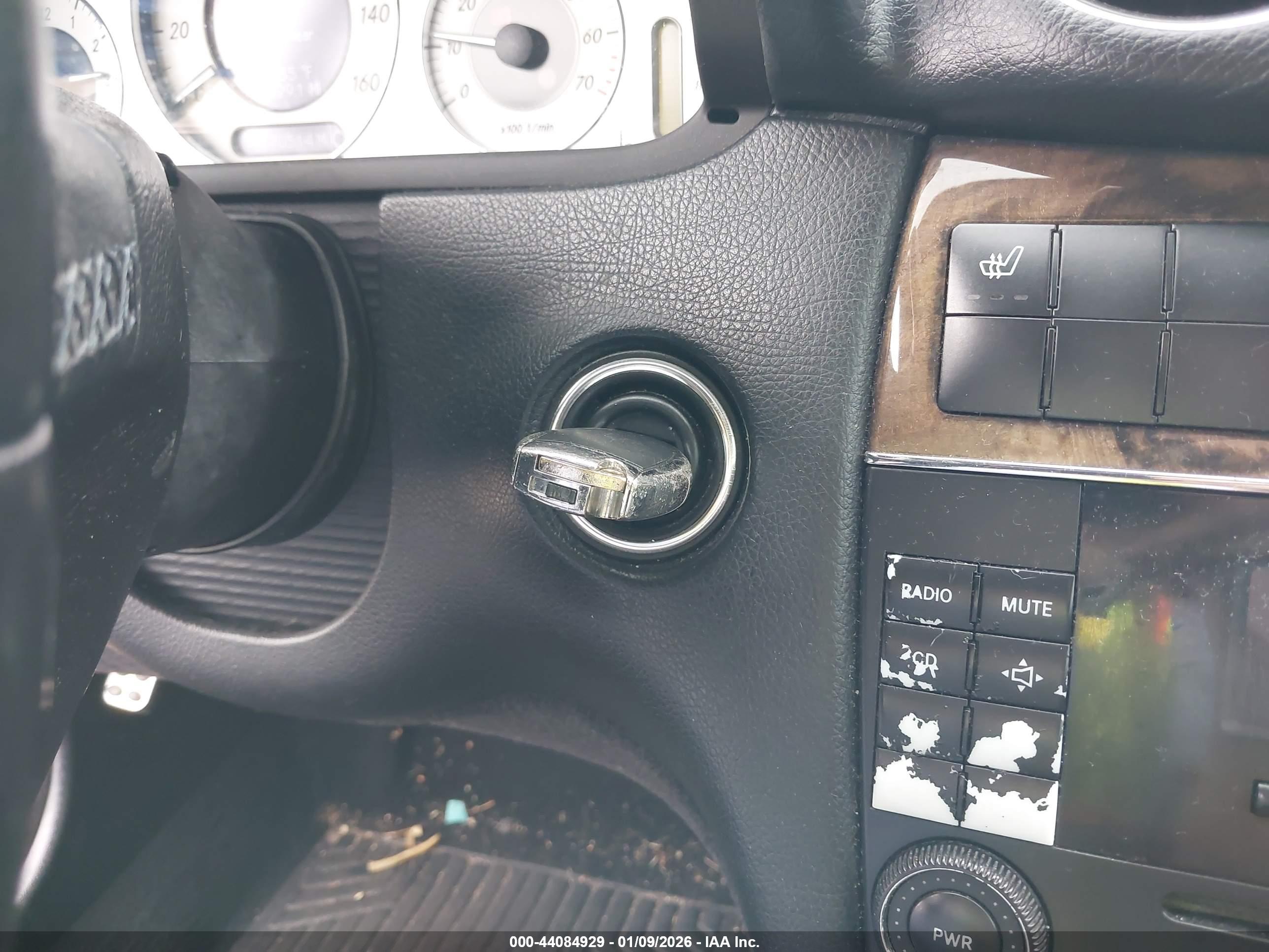 MERCEDES-BENZ CLK image 11