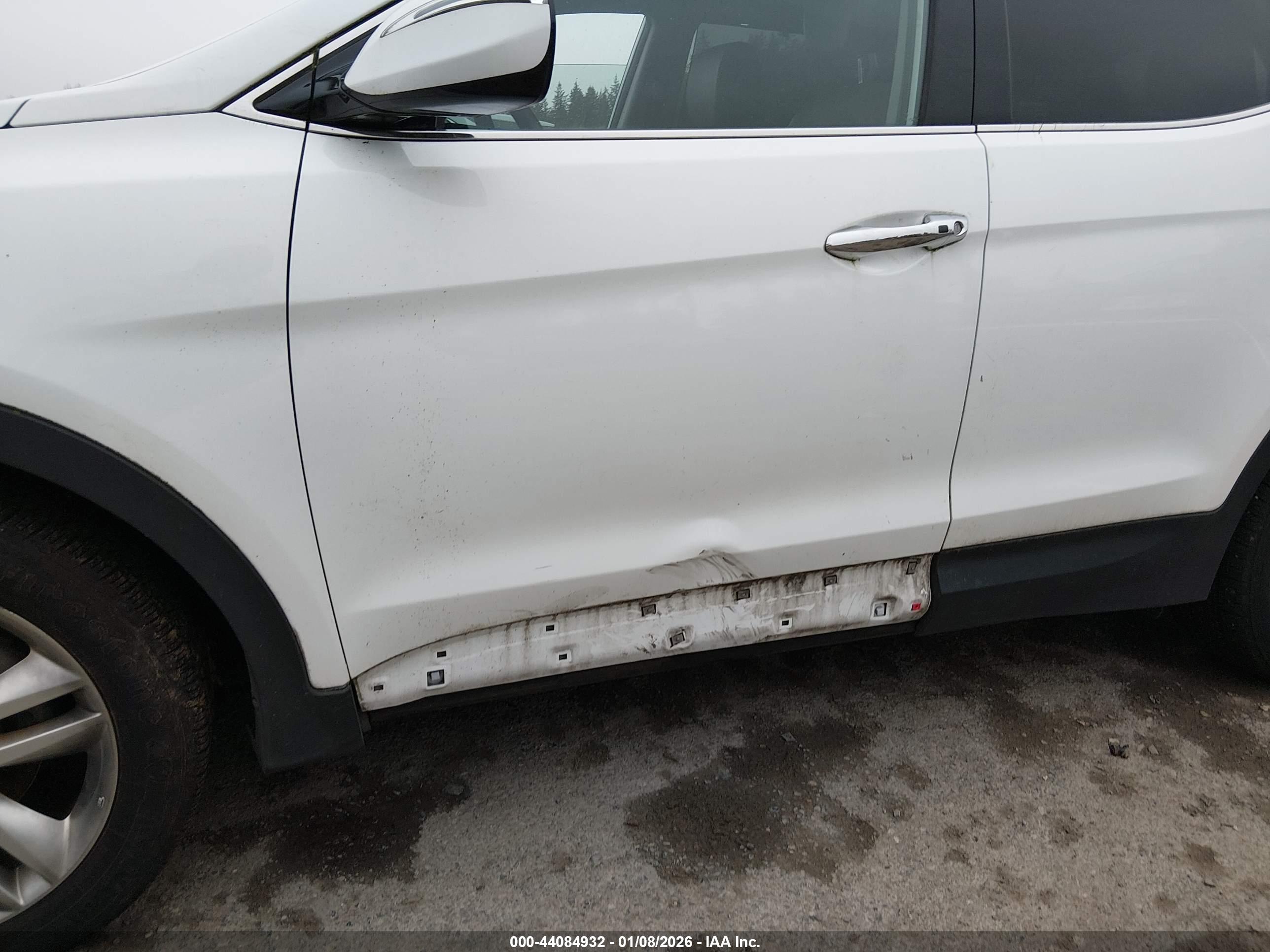 HYUNDAI SANTA image 6