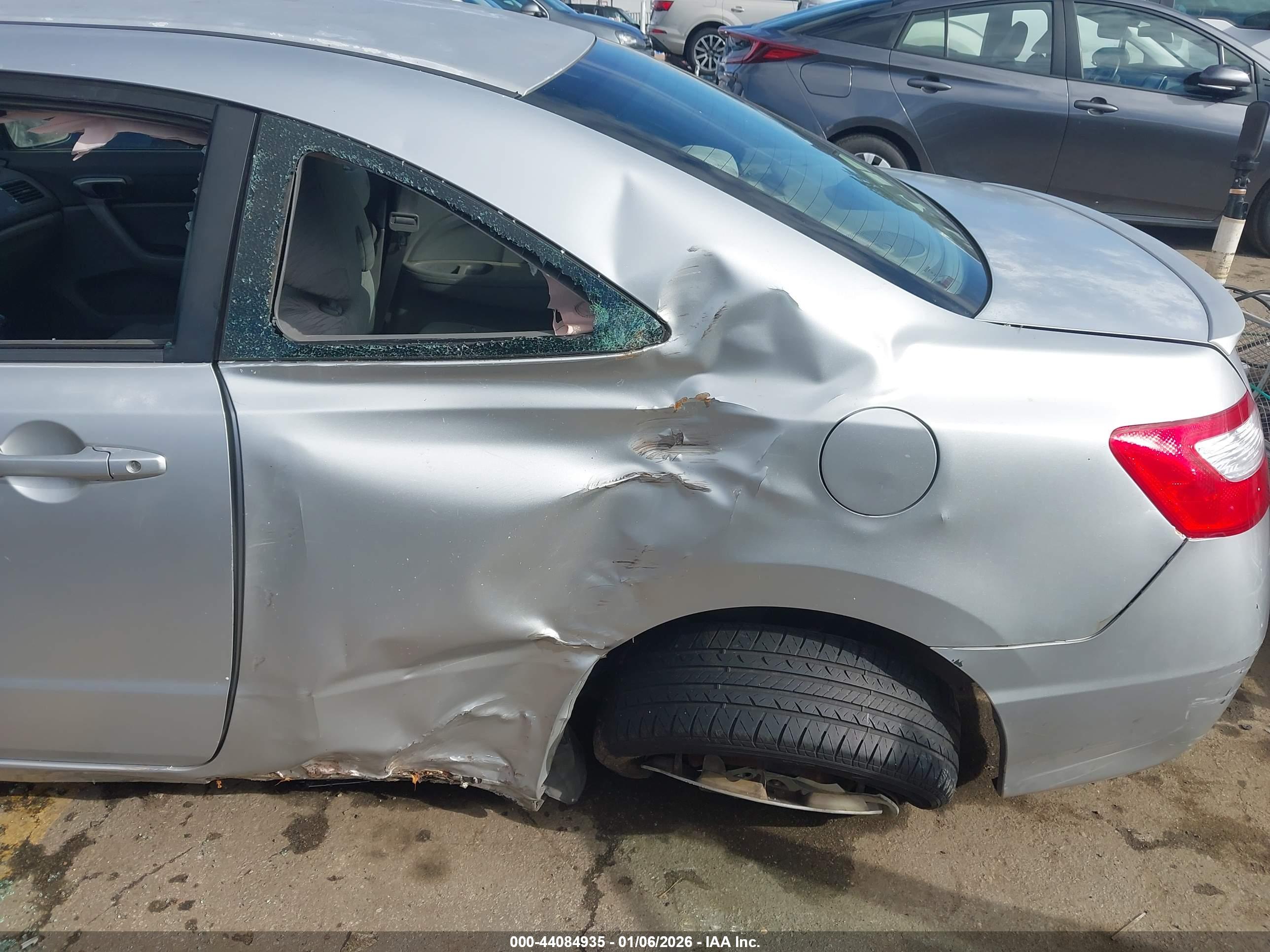 HONDA CIVIC image 6