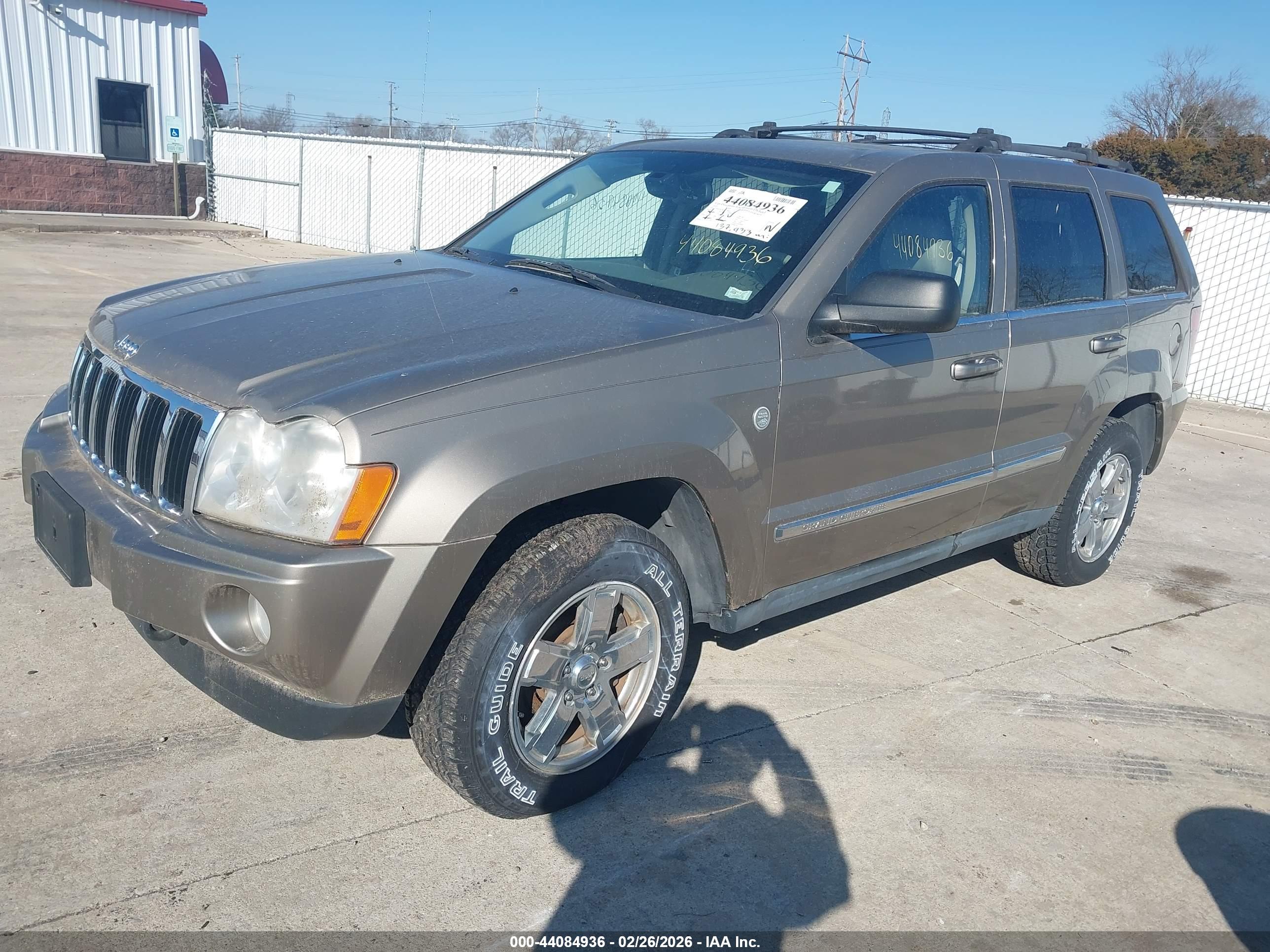 JEEP GRAND image 2