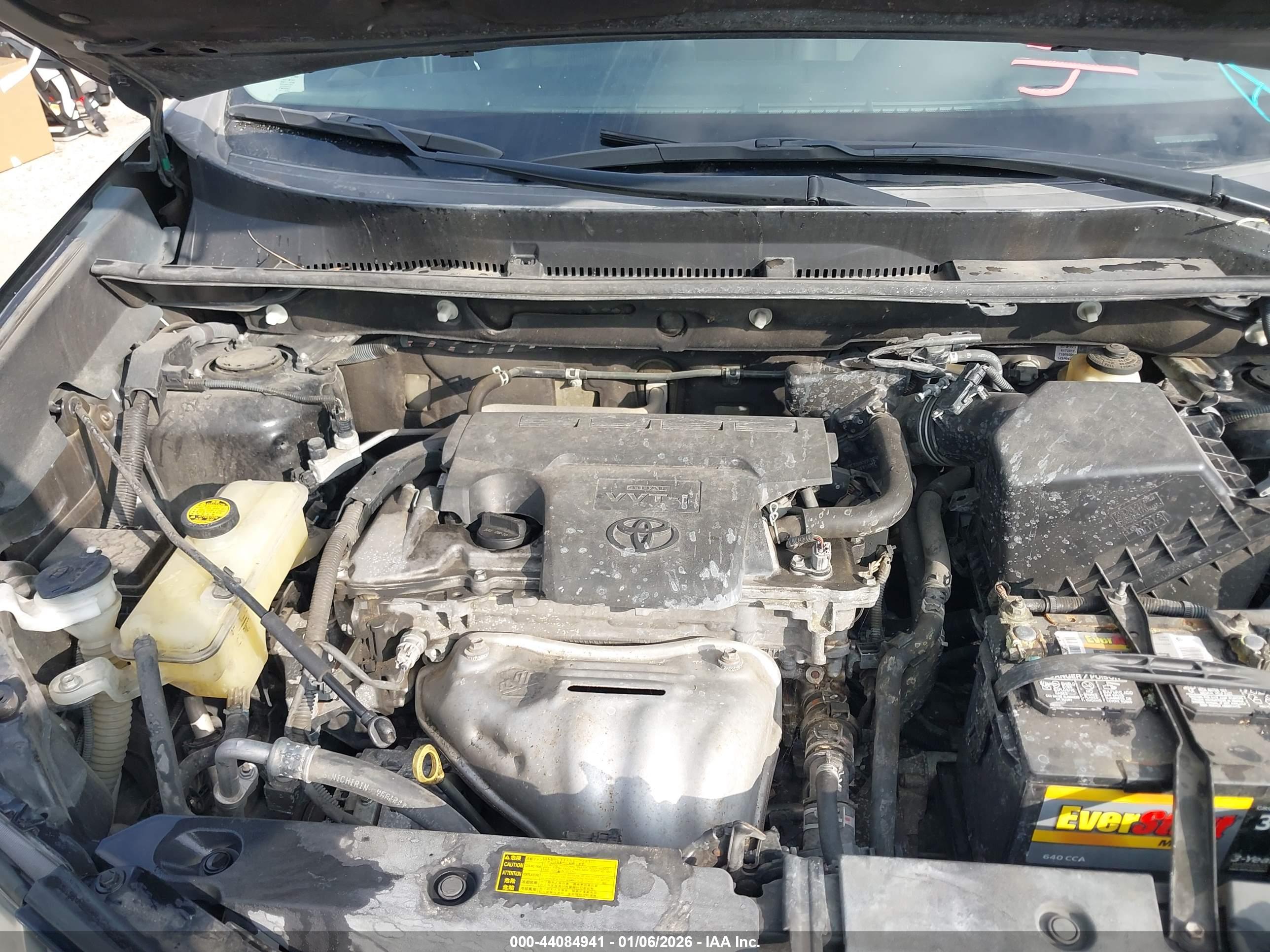 TOYOTA RAV4 image 10