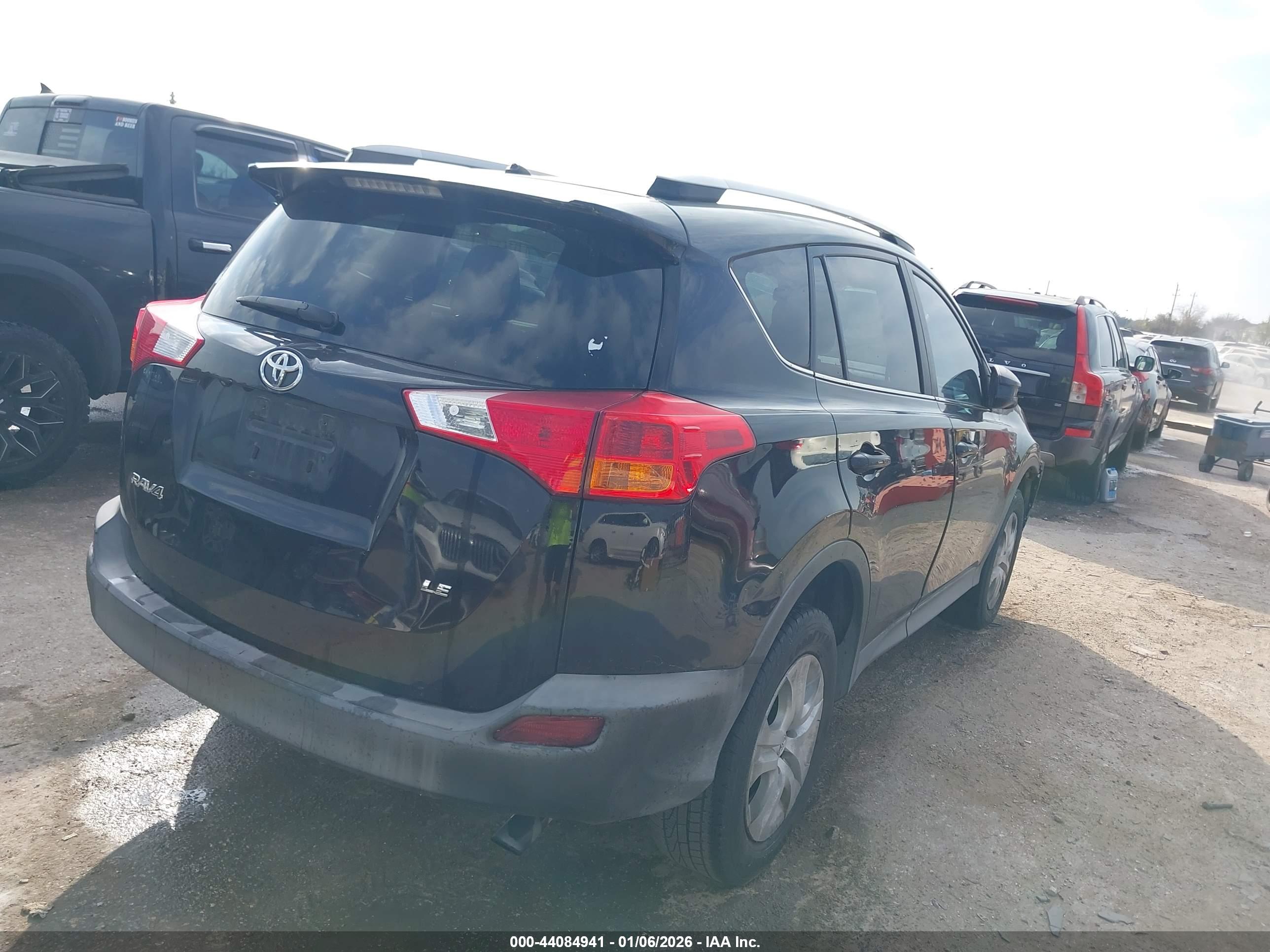 TOYOTA RAV4 image 4