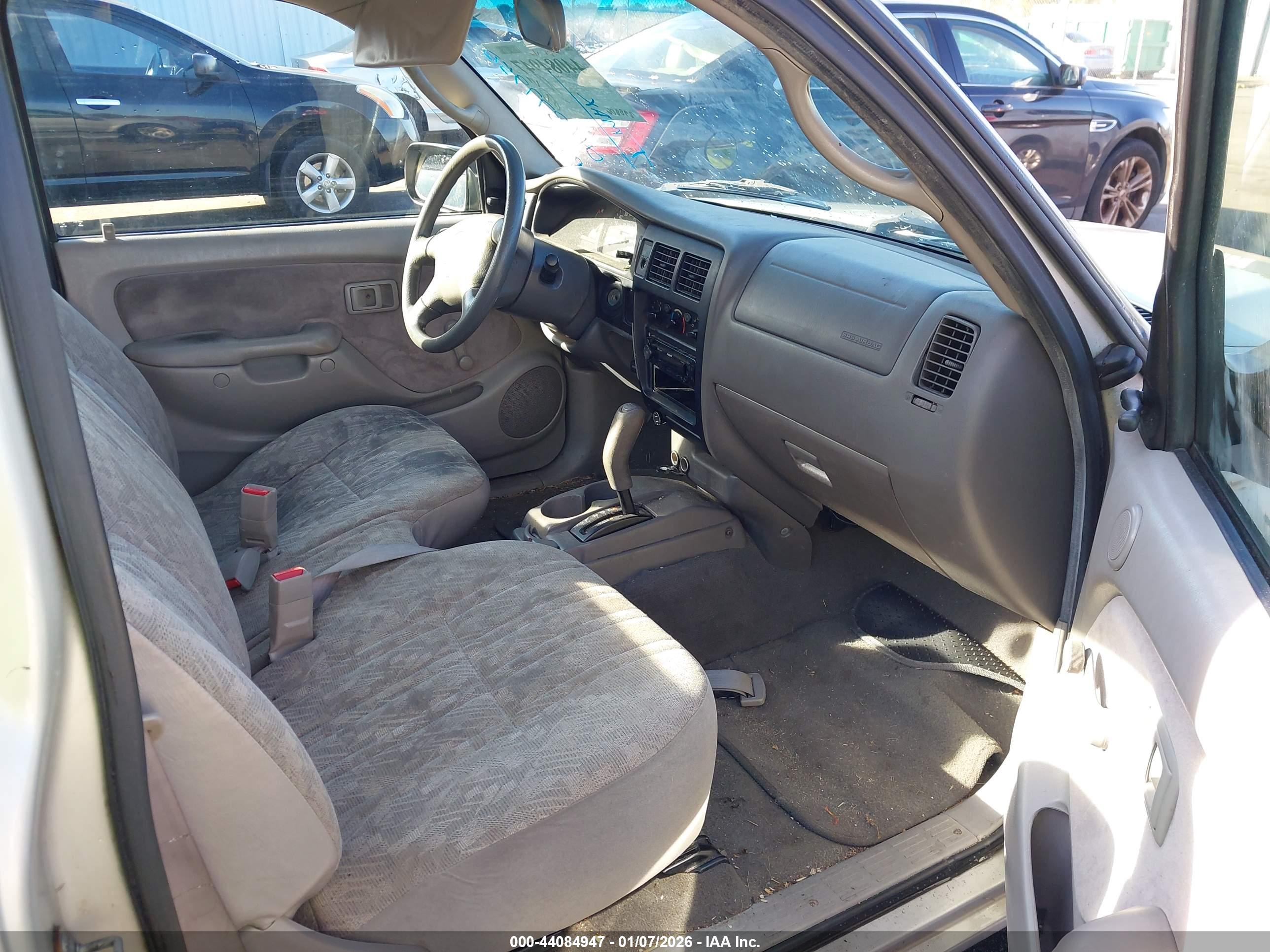 TOYOTA TACOMA image 5