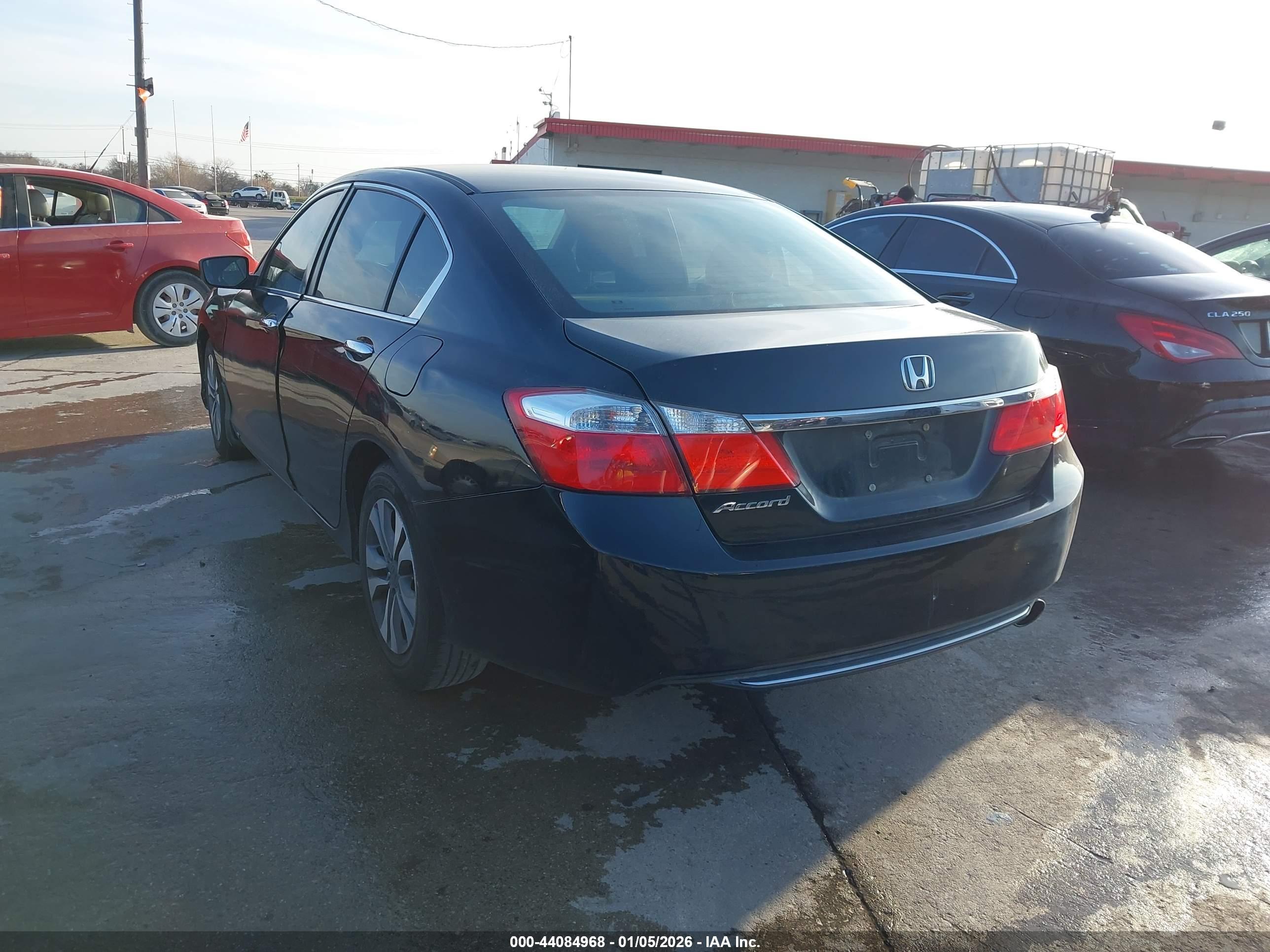 HONDA ACCORD image 3