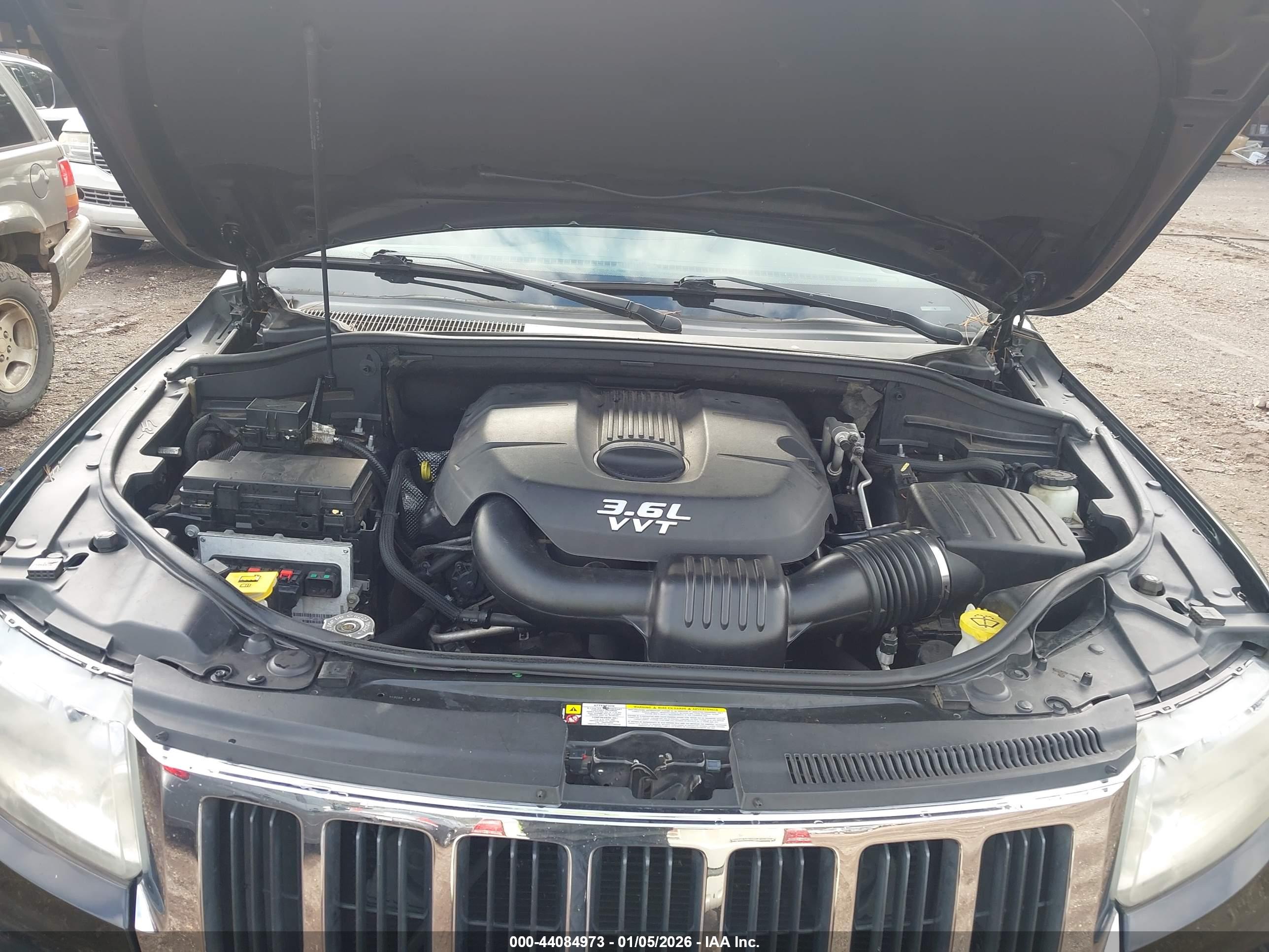 JEEP GRAND image 10