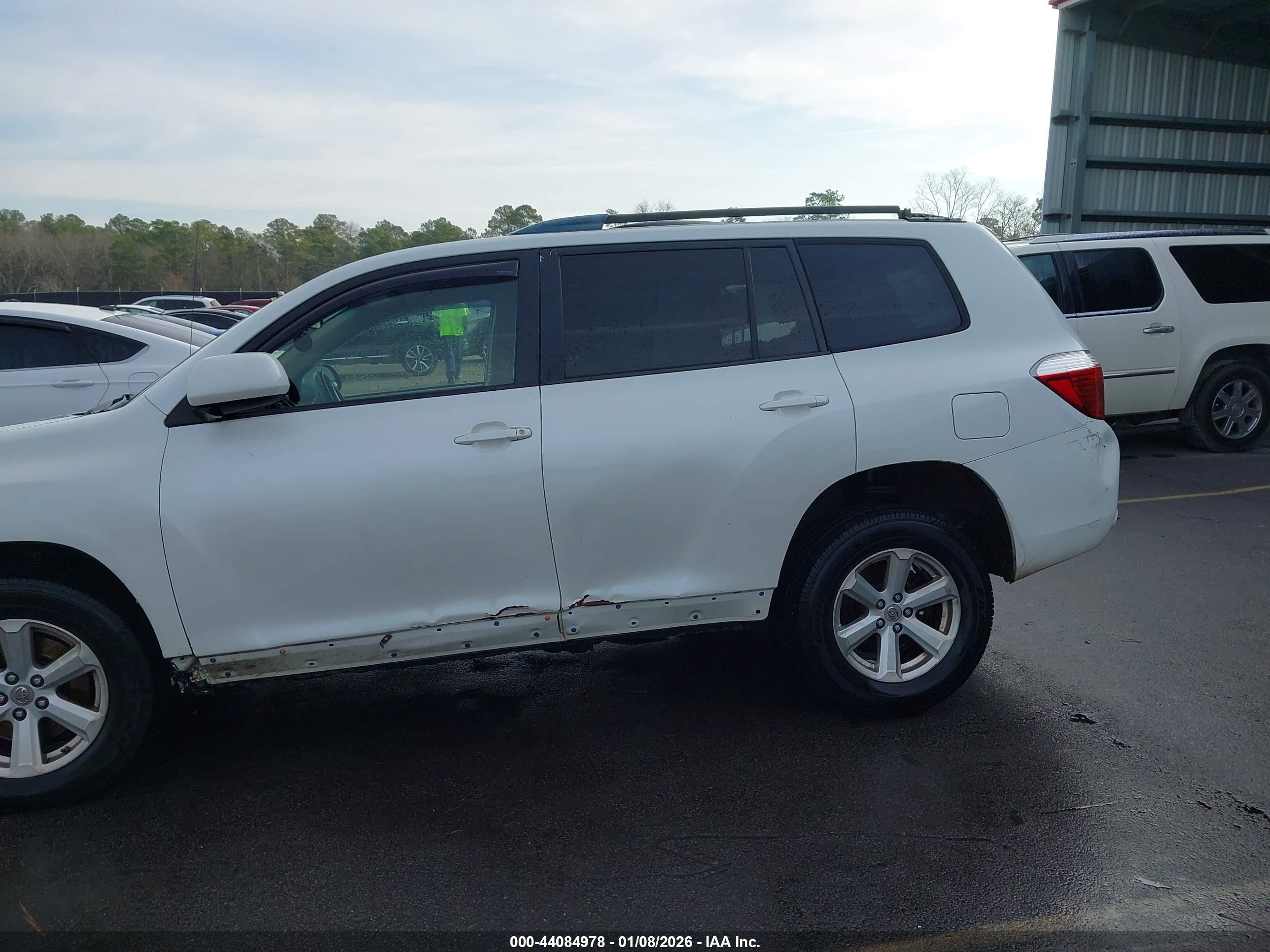 TOYOTA HIGHLANDER image 6