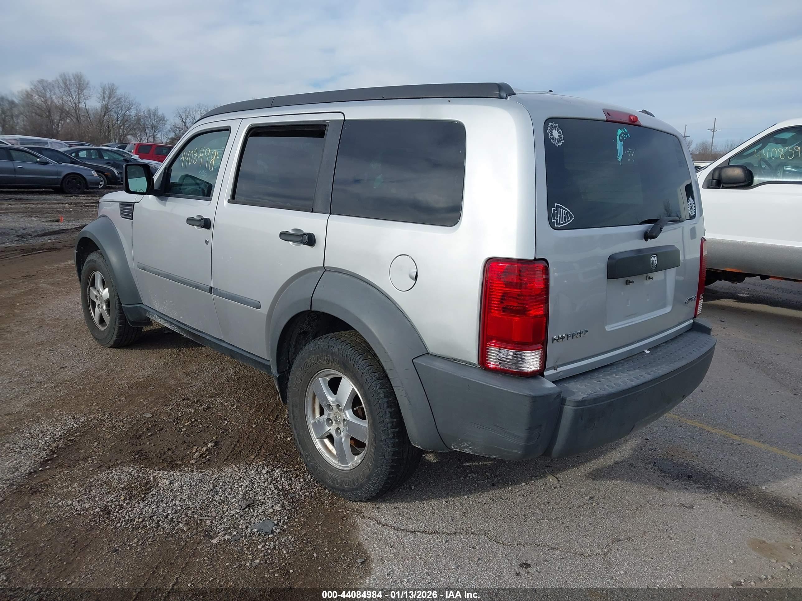 DODGE NITRO image 3