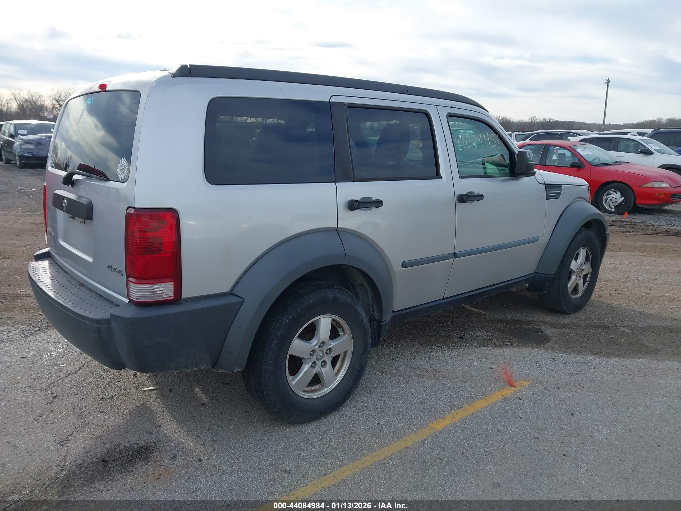 DODGE NITRO image 4