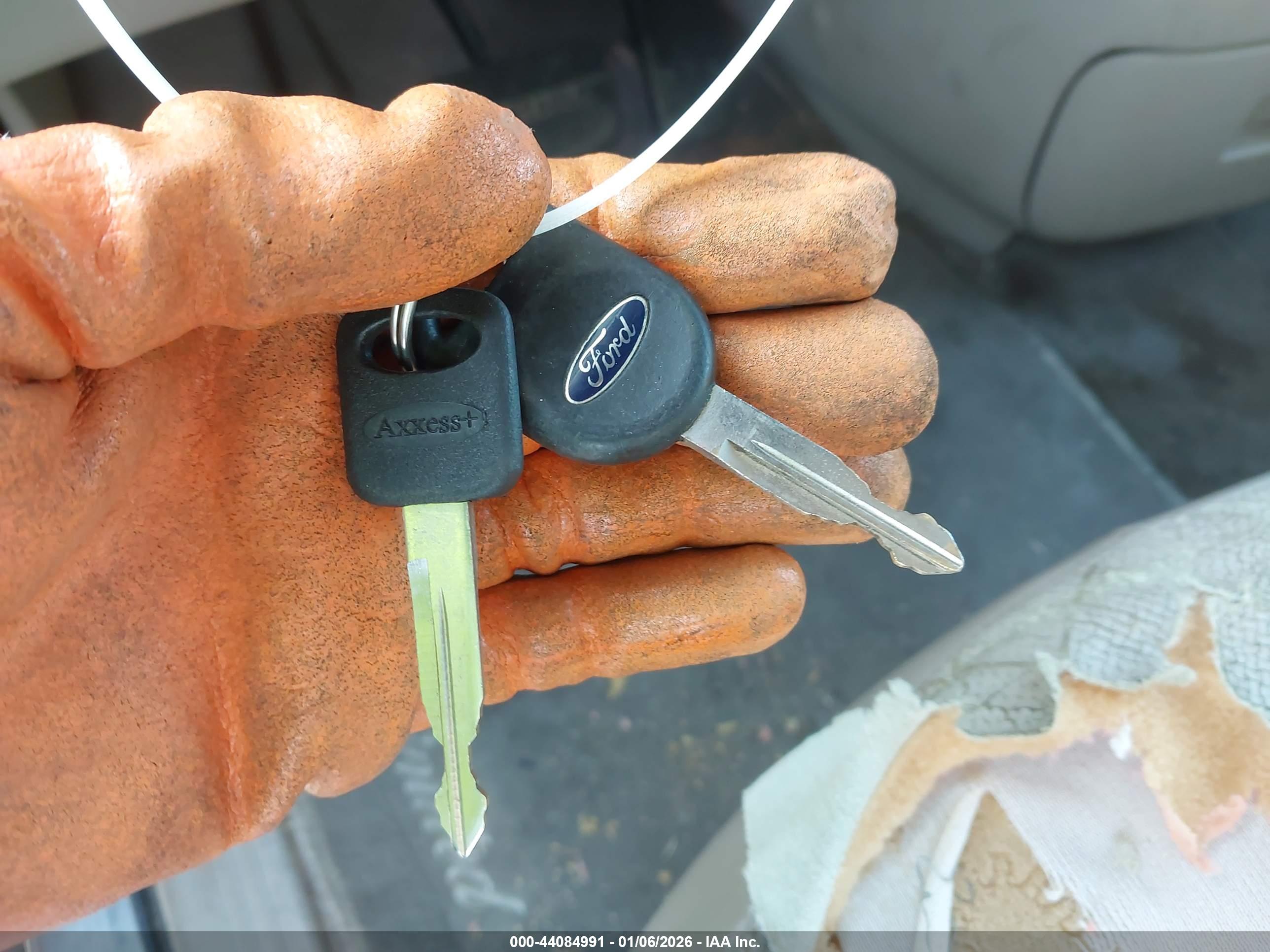 FORD WINDSTAR image 11