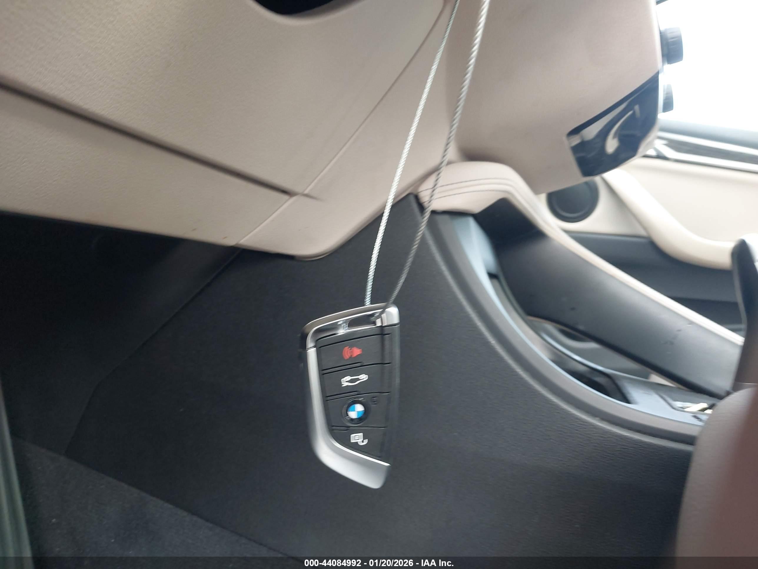 BMW X1 image 11