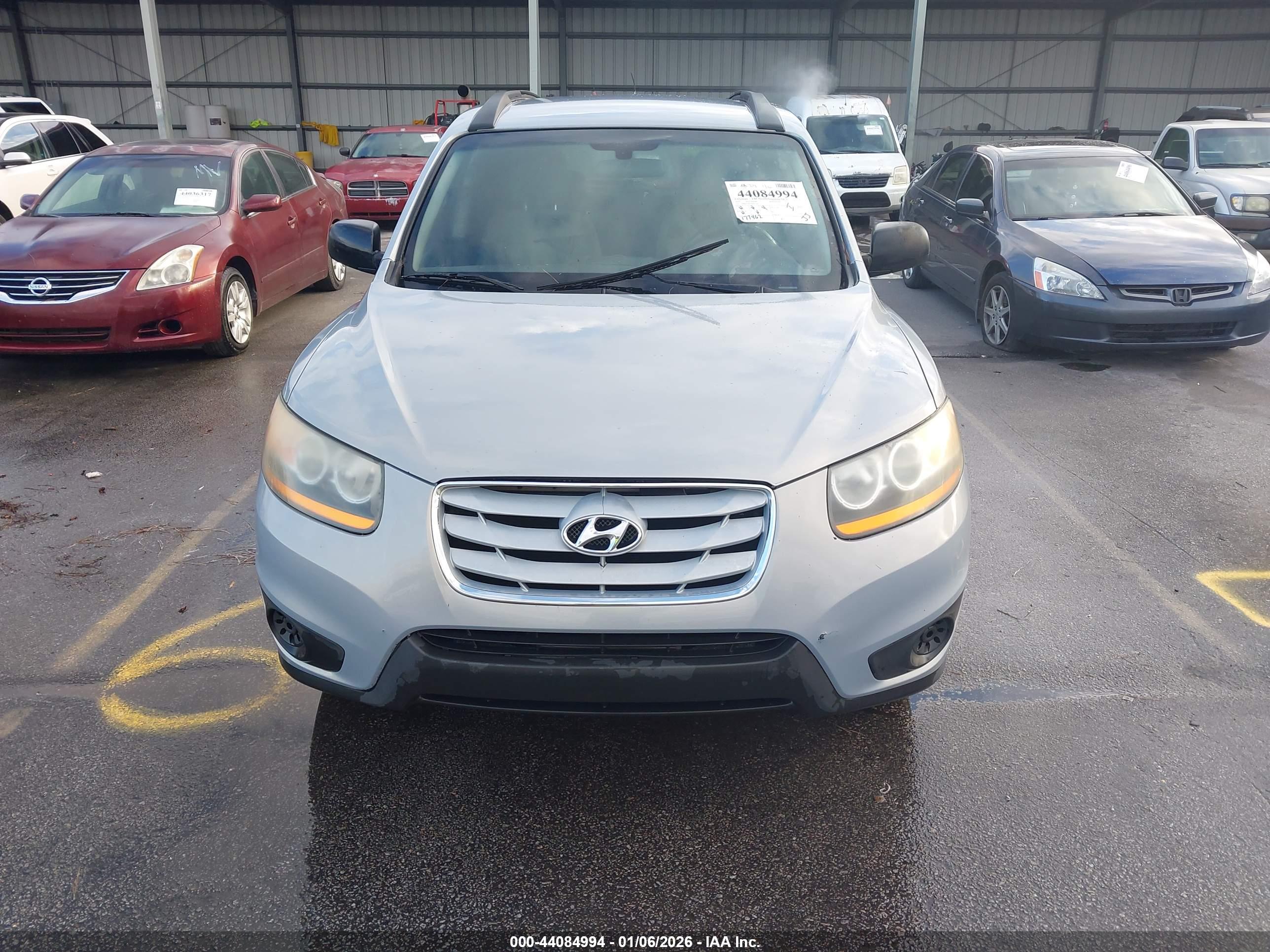 HYUNDAI SANTA image 6