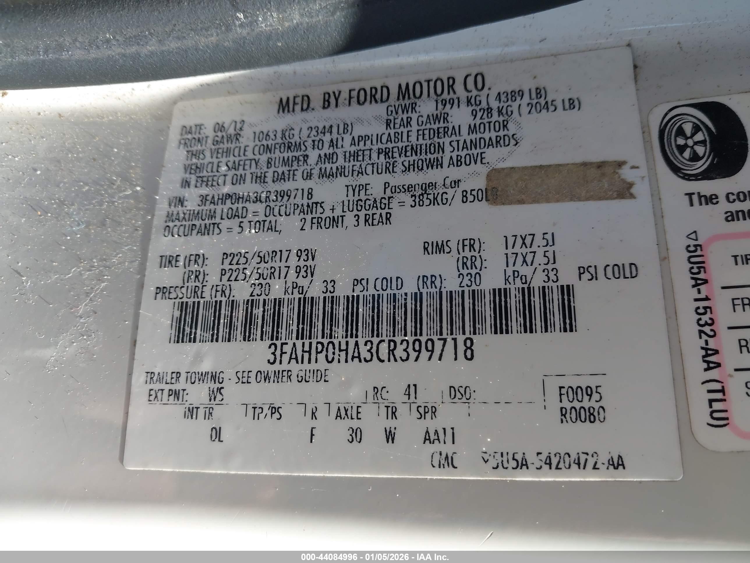 FORD FUSION image 9