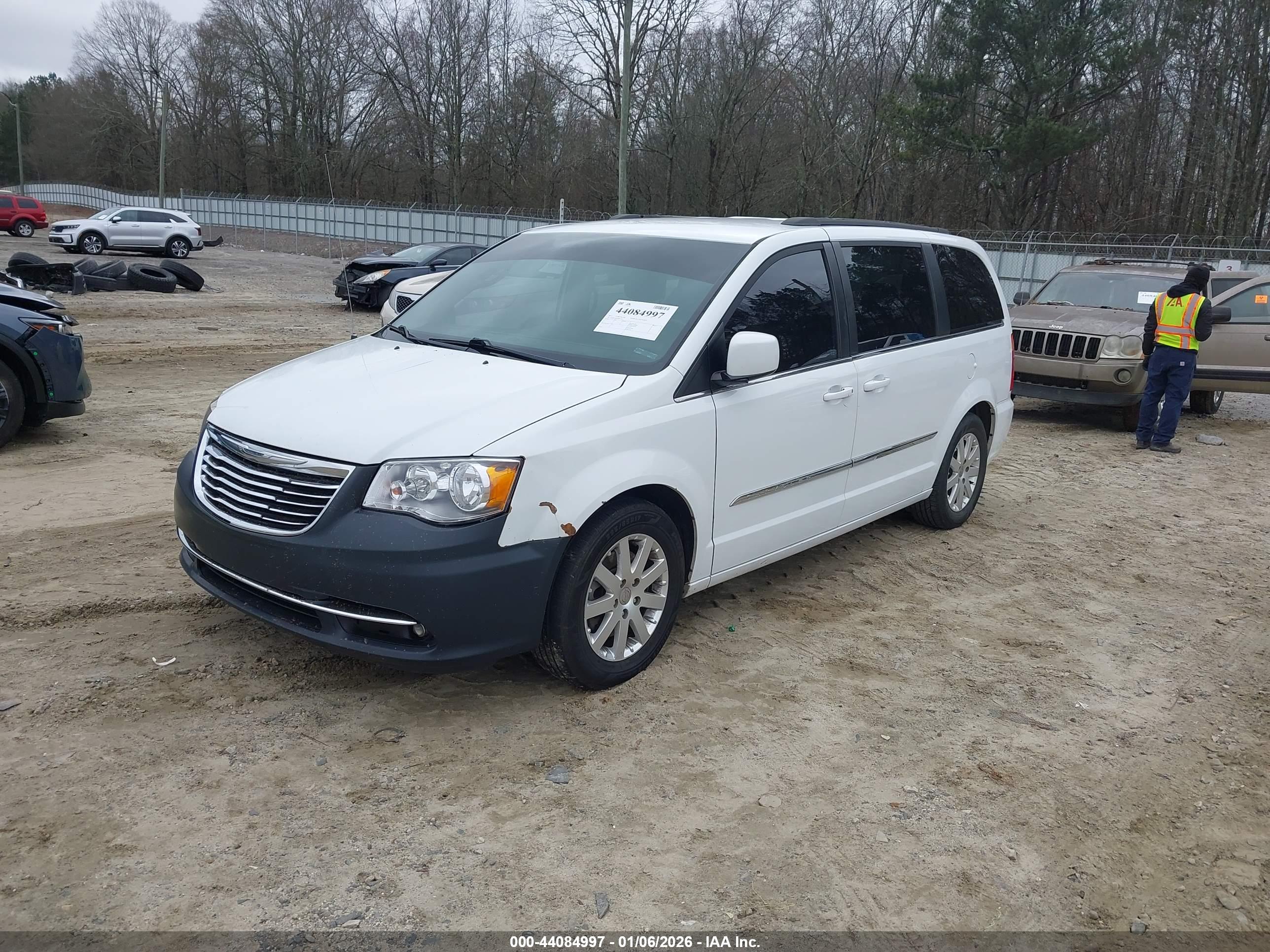 CHRYSLER TOWN image 2