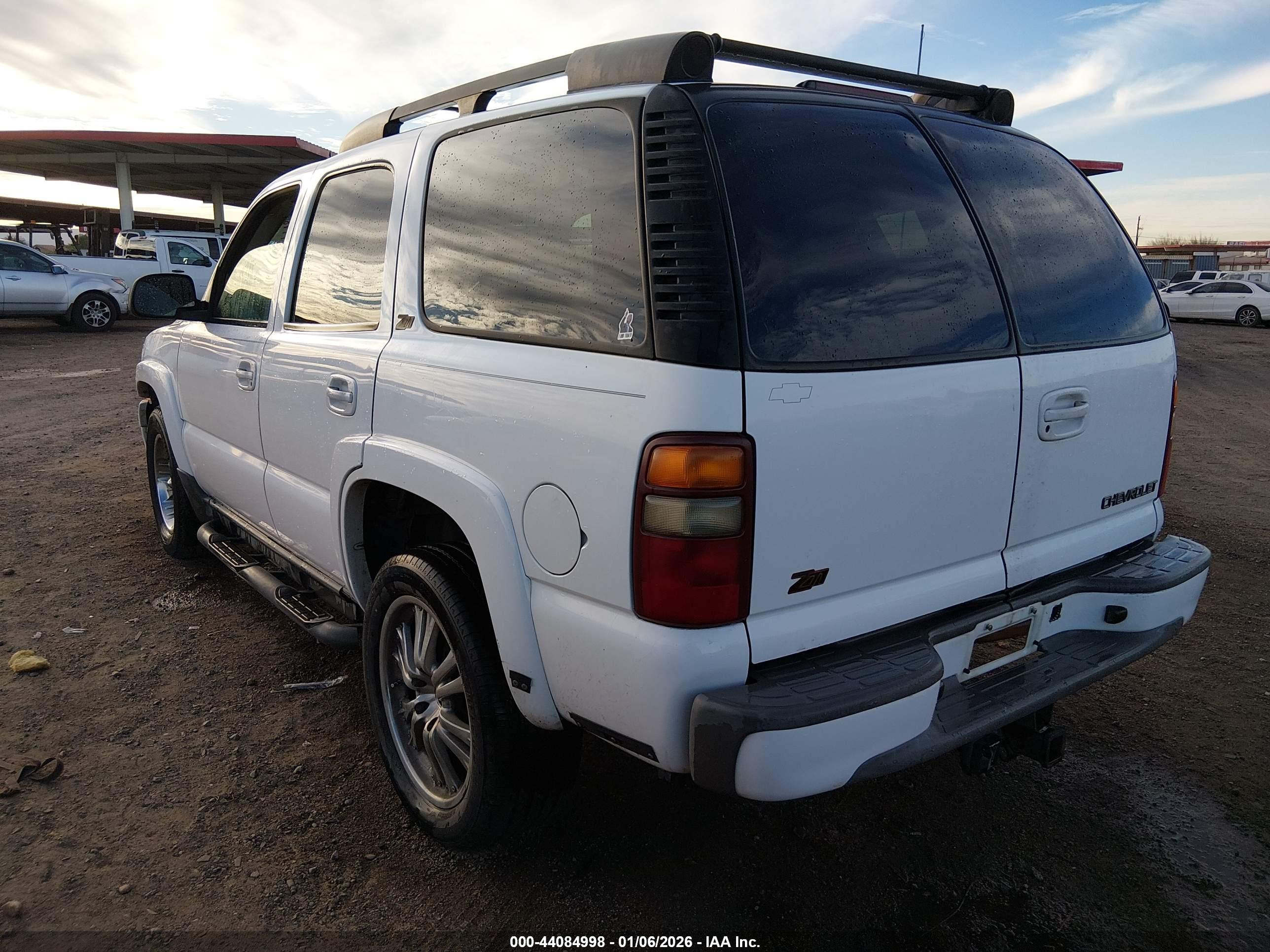 CHEVROLET TAHOE image 3