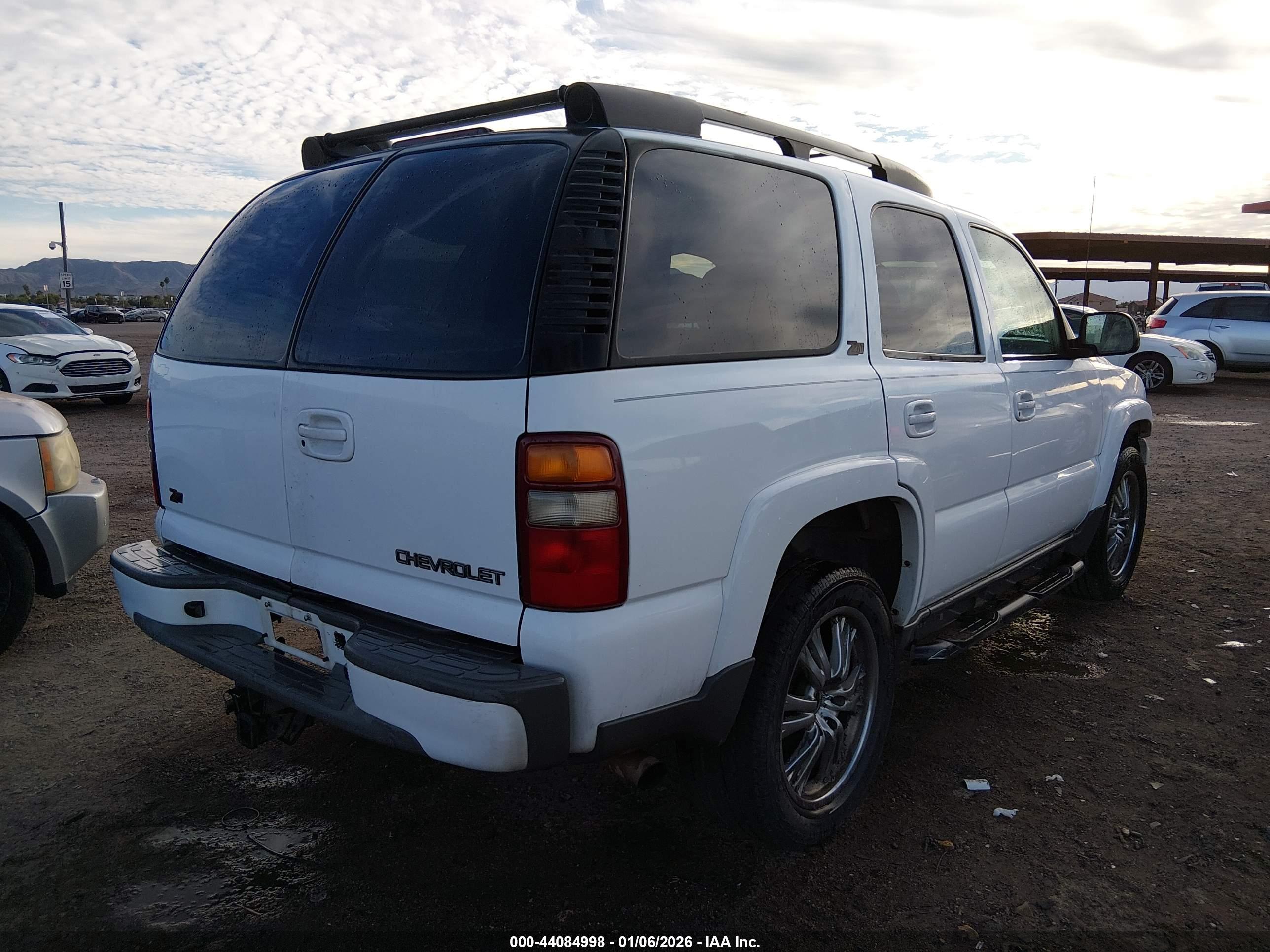 CHEVROLET TAHOE image 4
