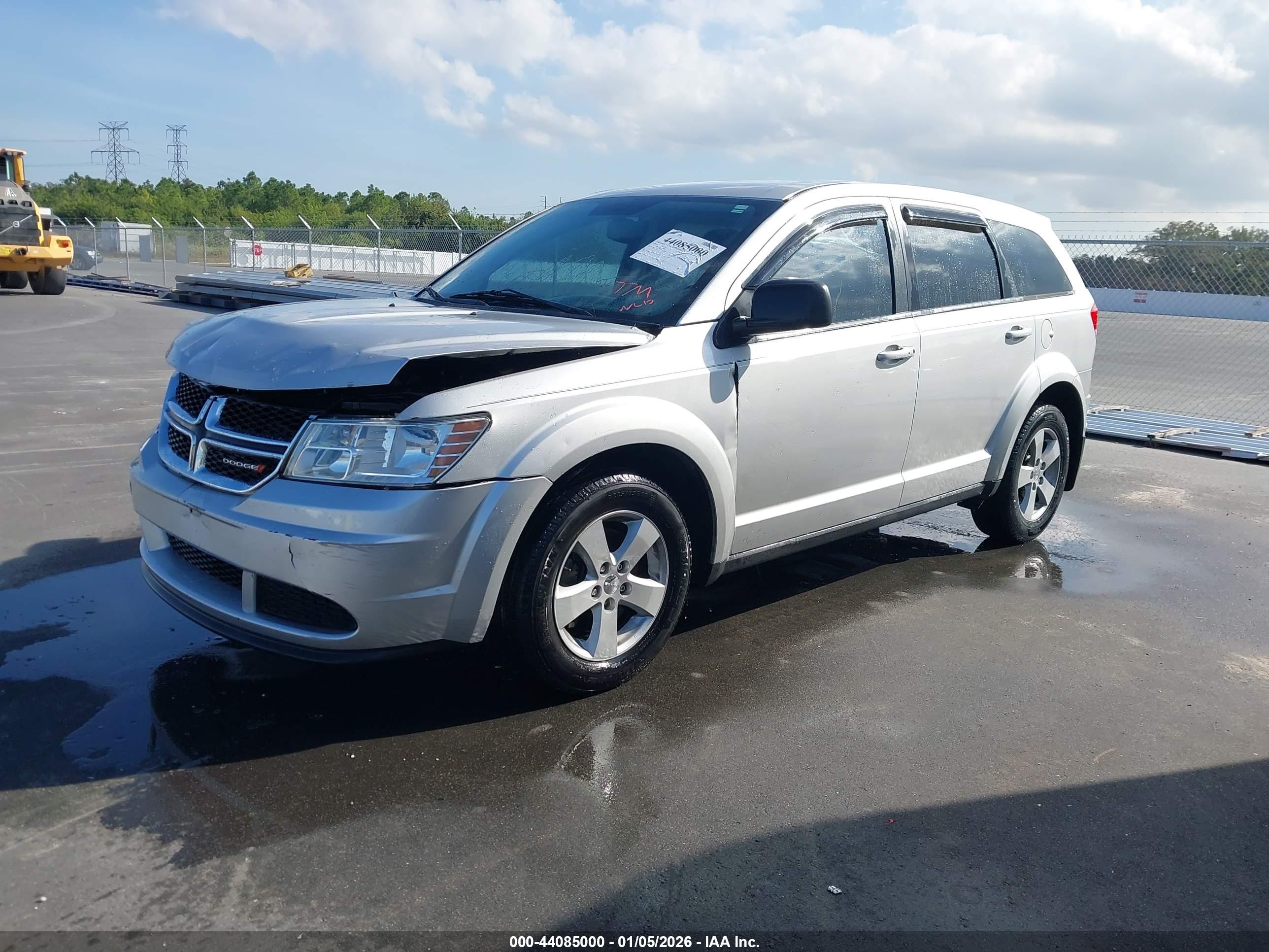 DODGE JOURNEY image 2